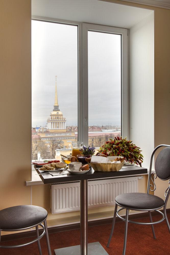 Hotel Solo Panorama Palace Square
