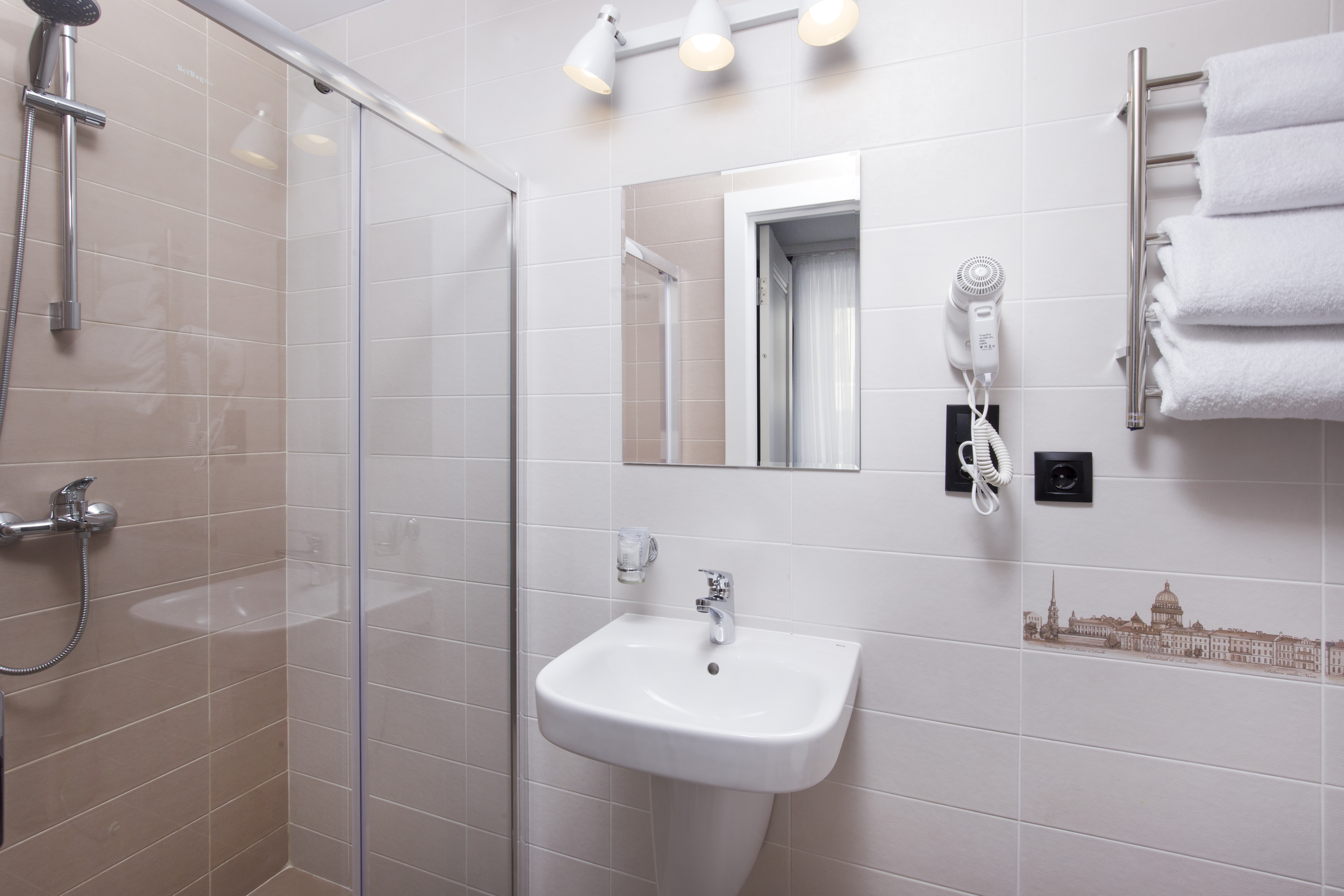 Hotel Wow On Millionnaya