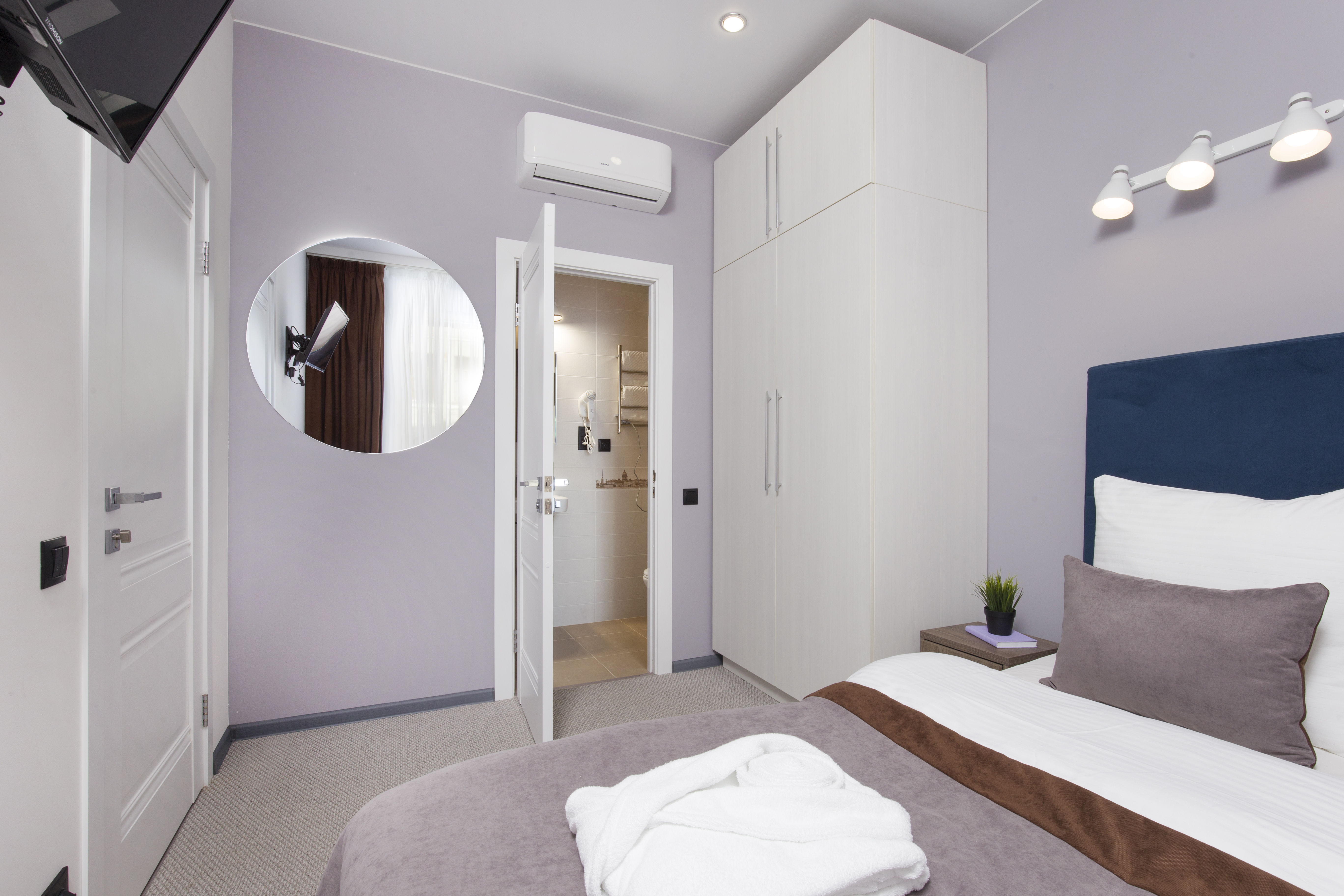 Hotel Wow On Millionnaya