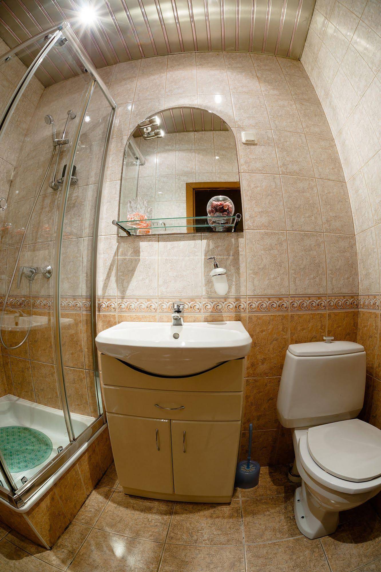 Iskra Hotel