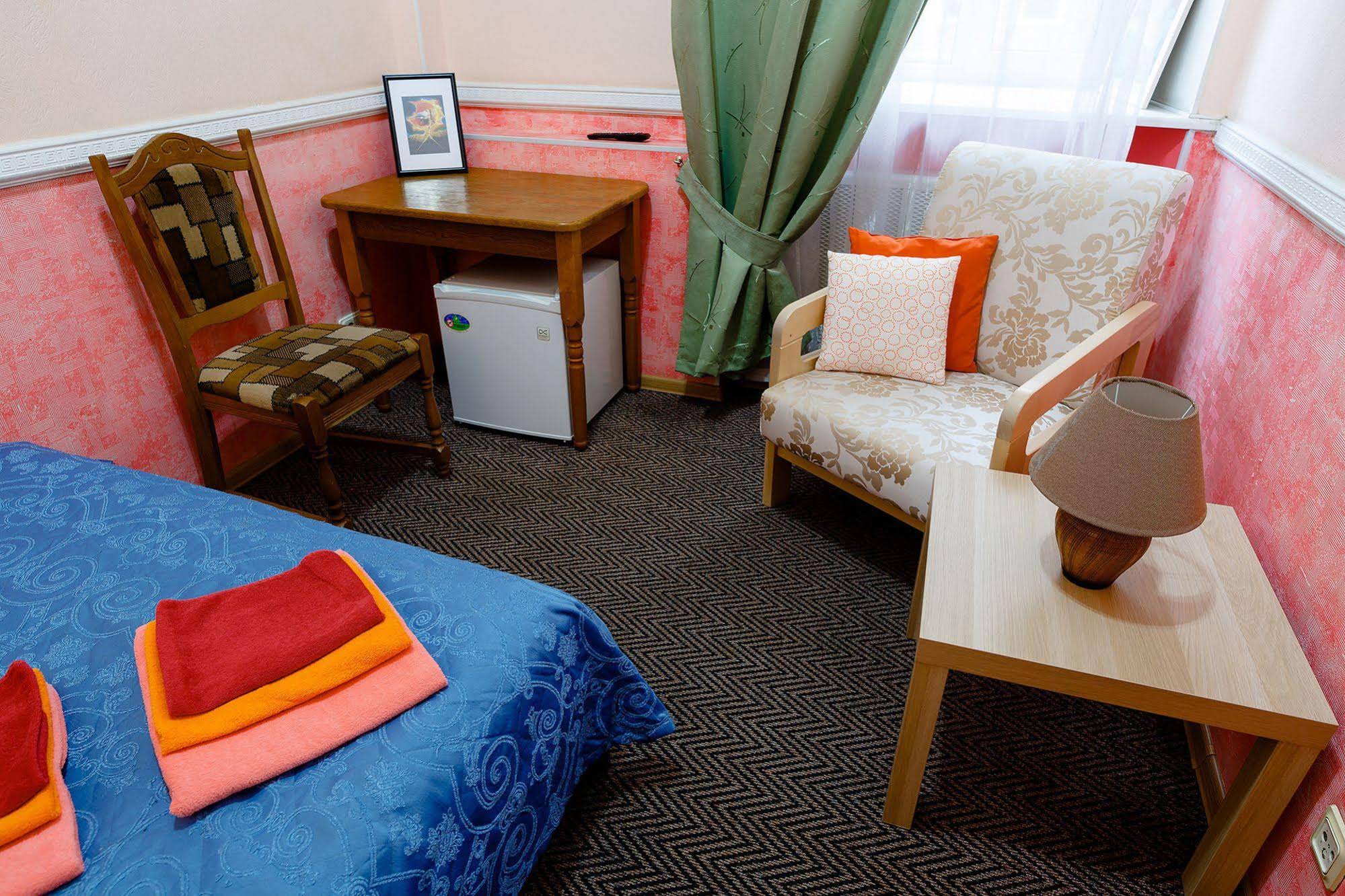 Iskra Hotel