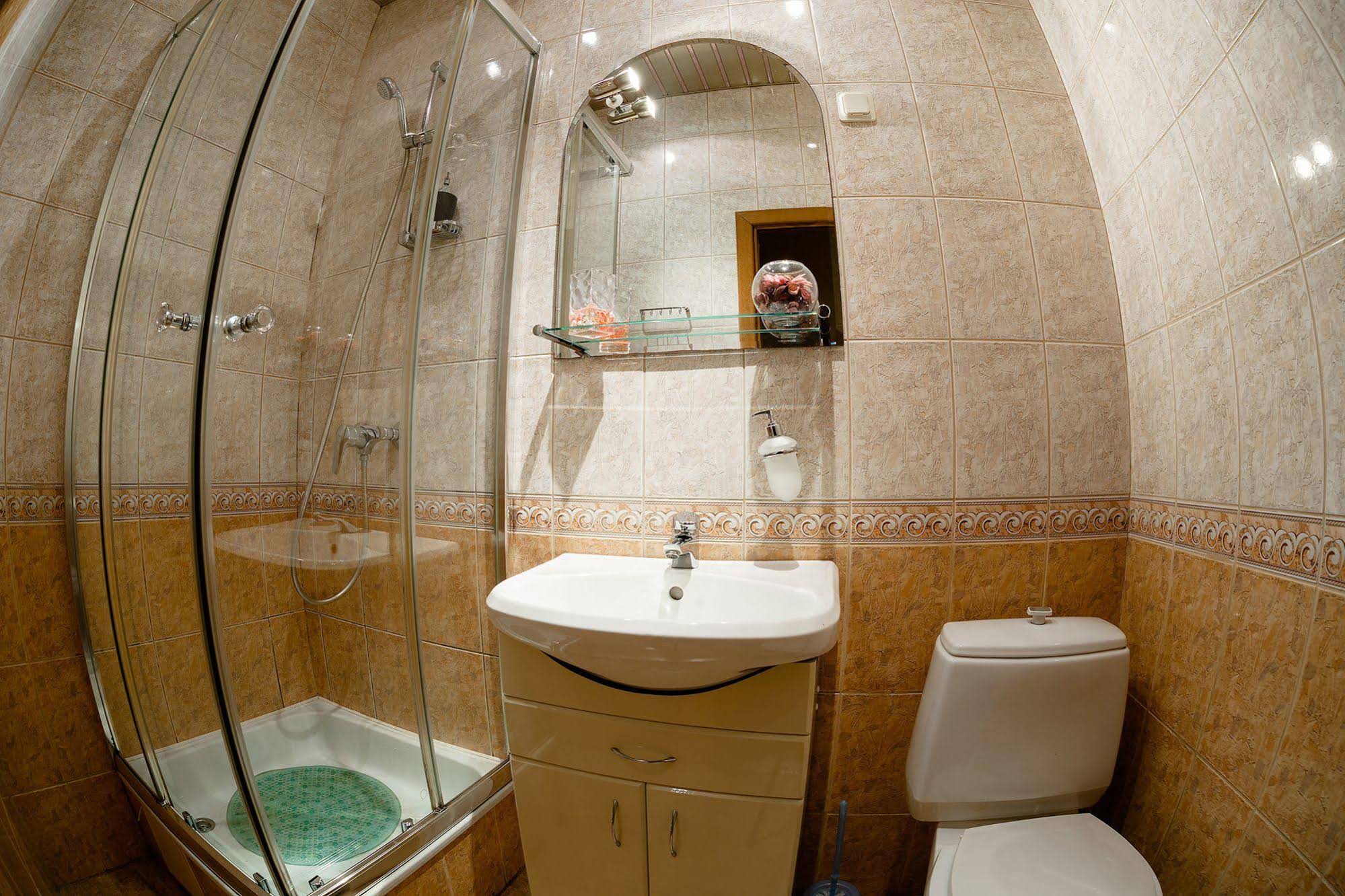Iskra Hotel
