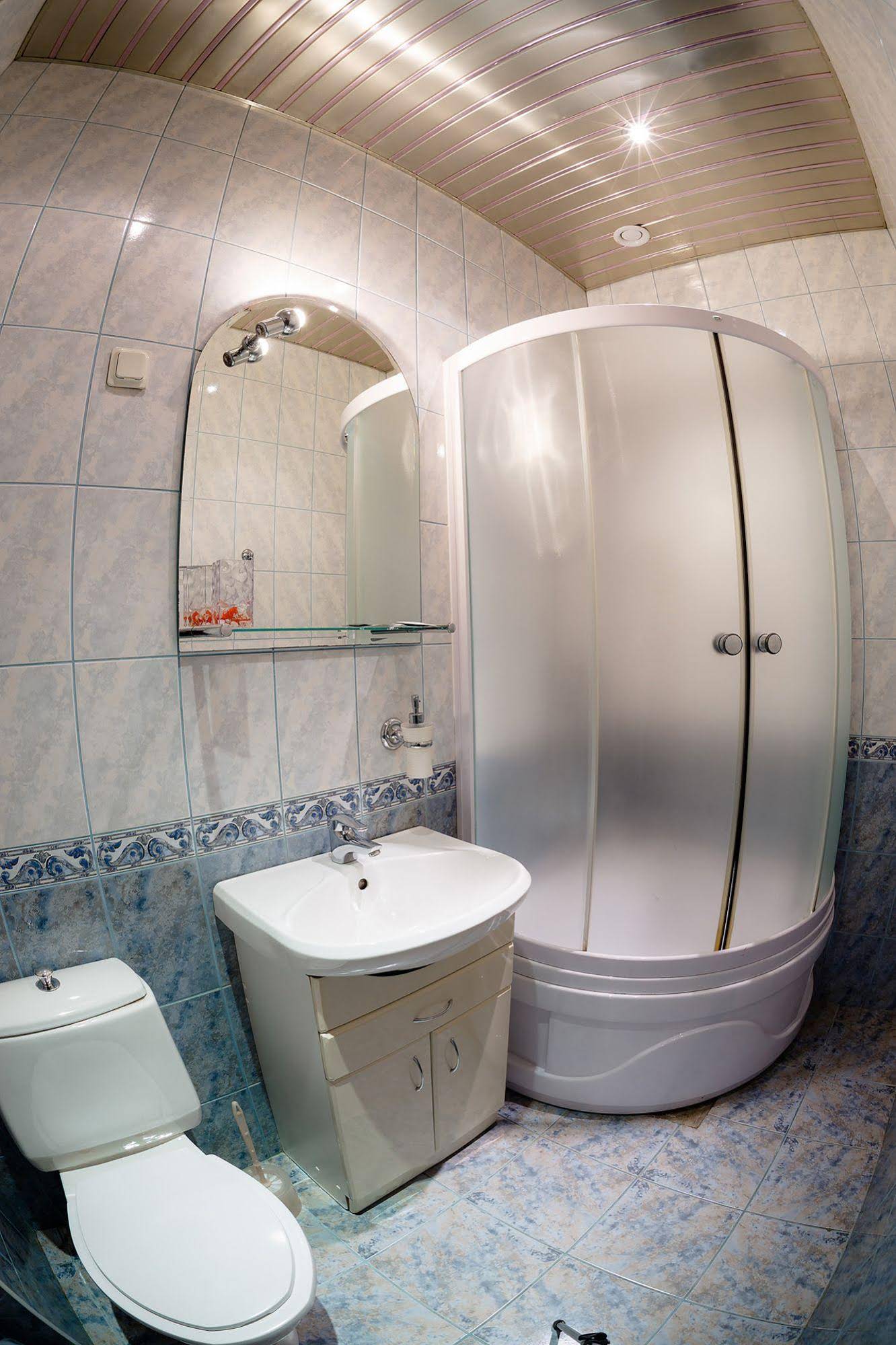 Iskra Hotel