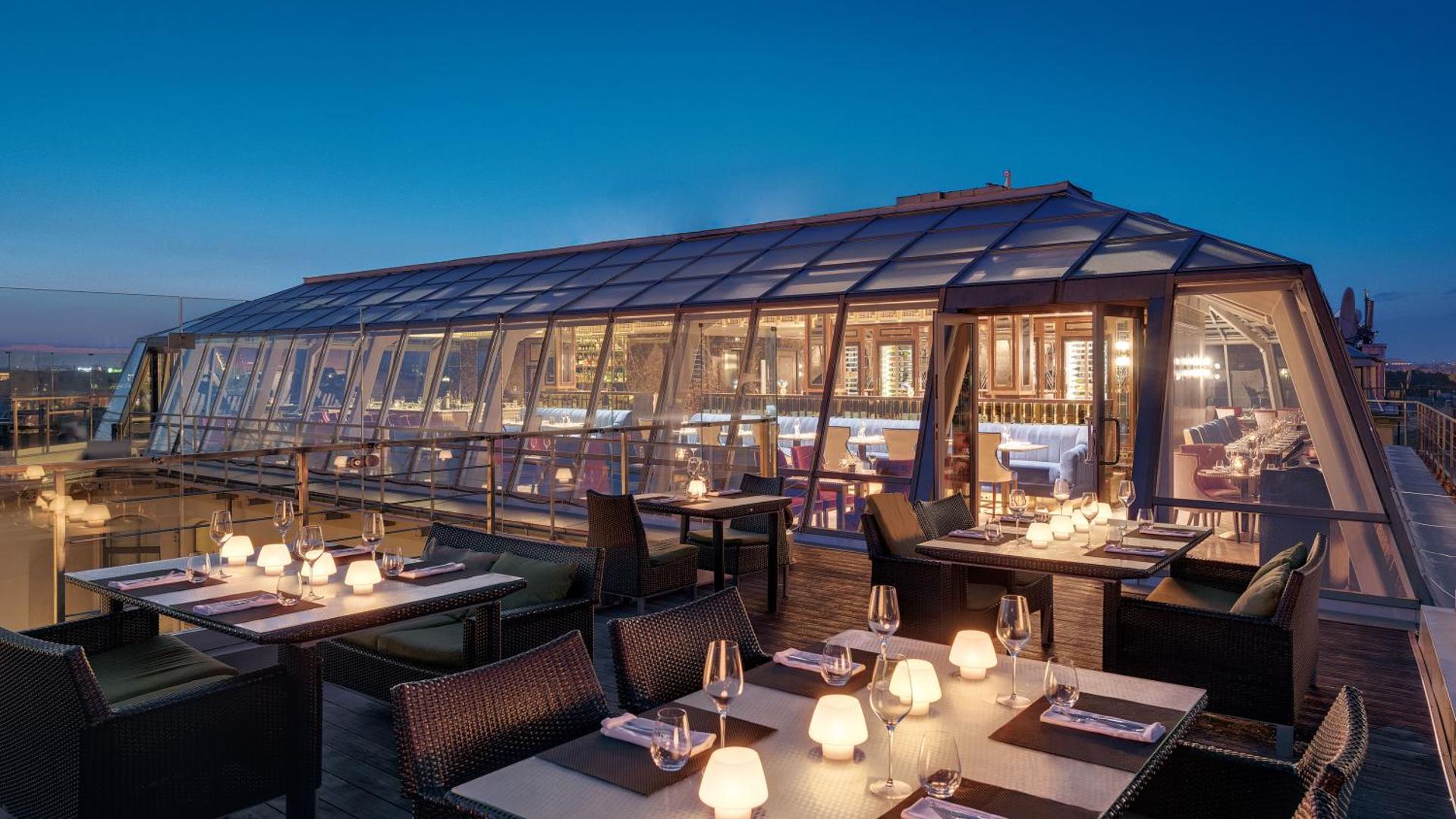 Grand Hotel Moika 22