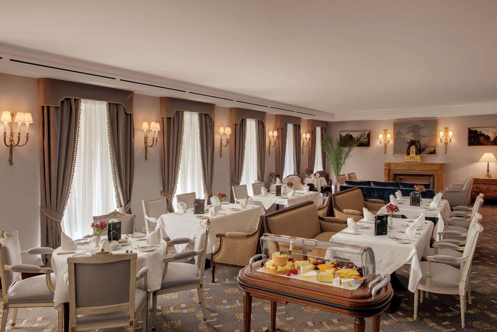 Grand Hotel Moika 22