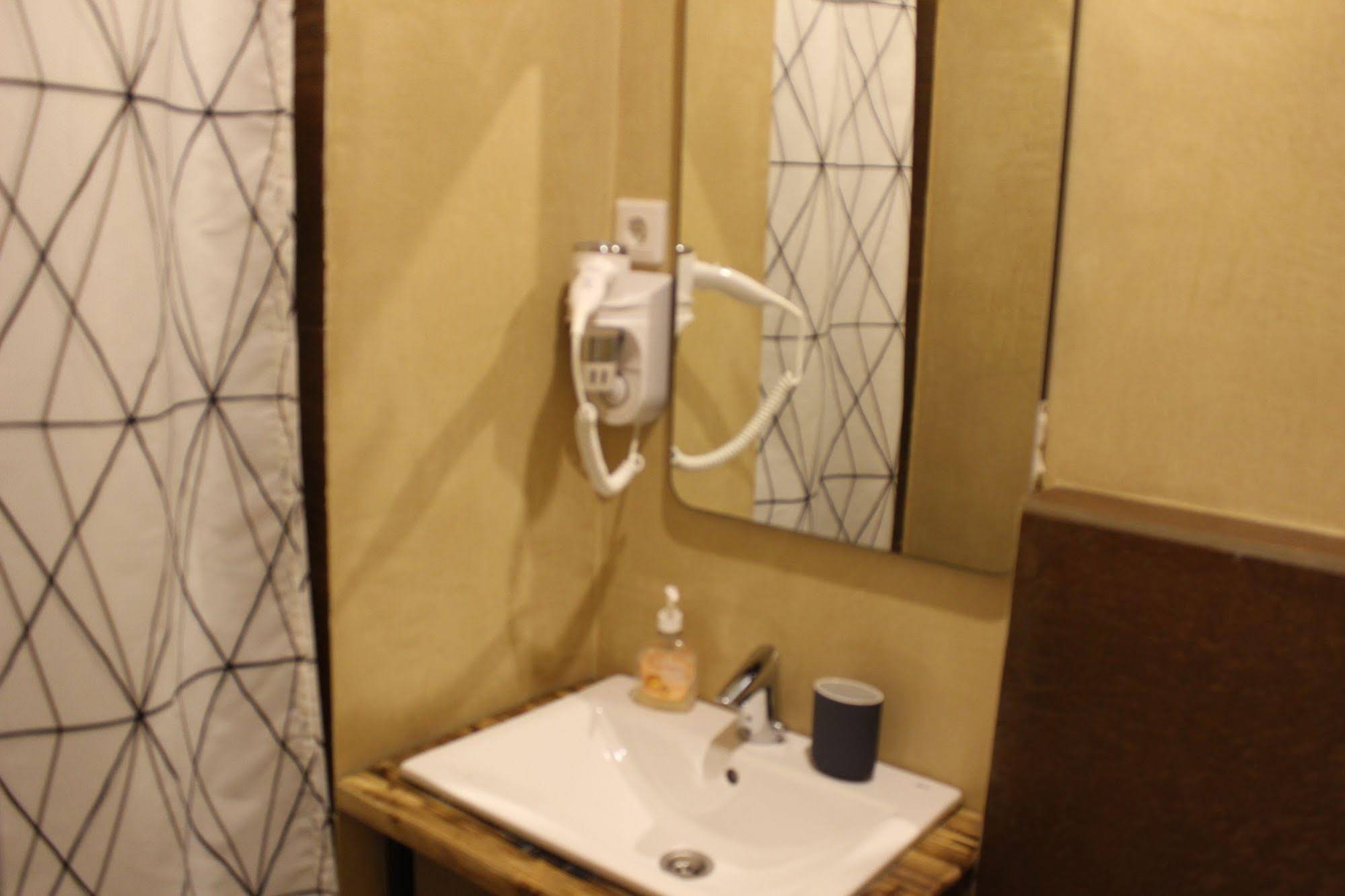 Kino Hostel on Pushkinskaya