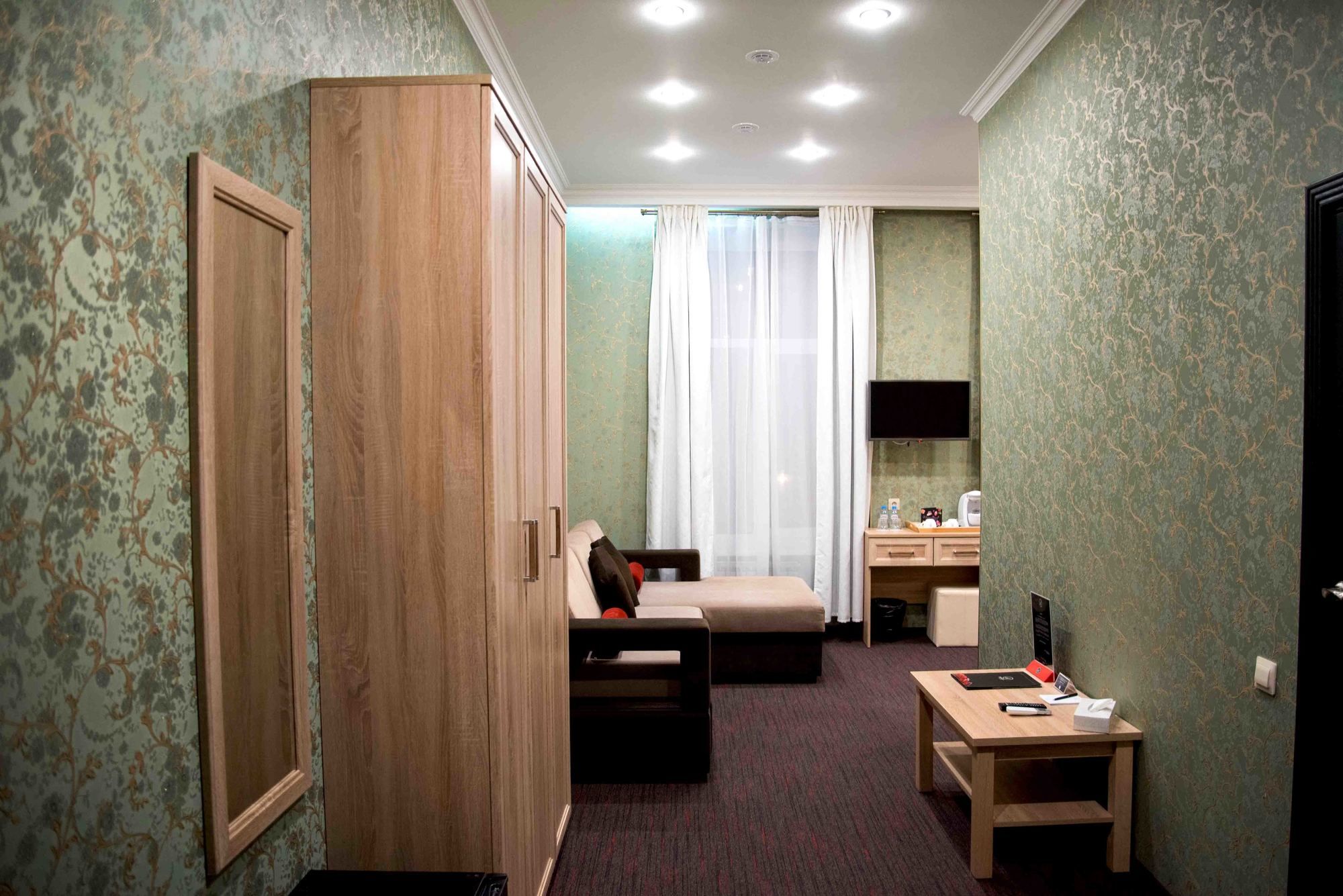 Kravt Hotel