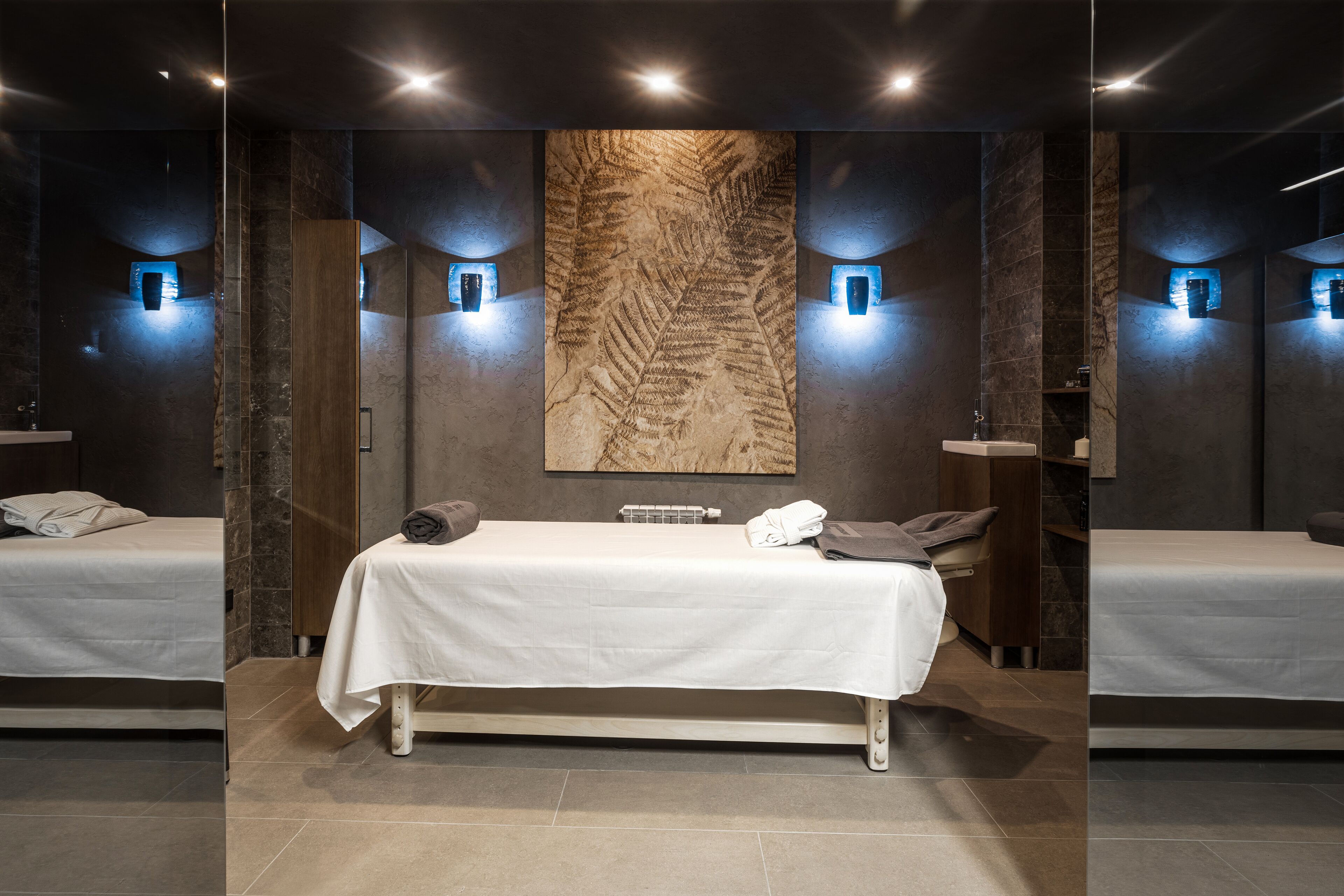 Kravt Nevsky Hotel and Spa