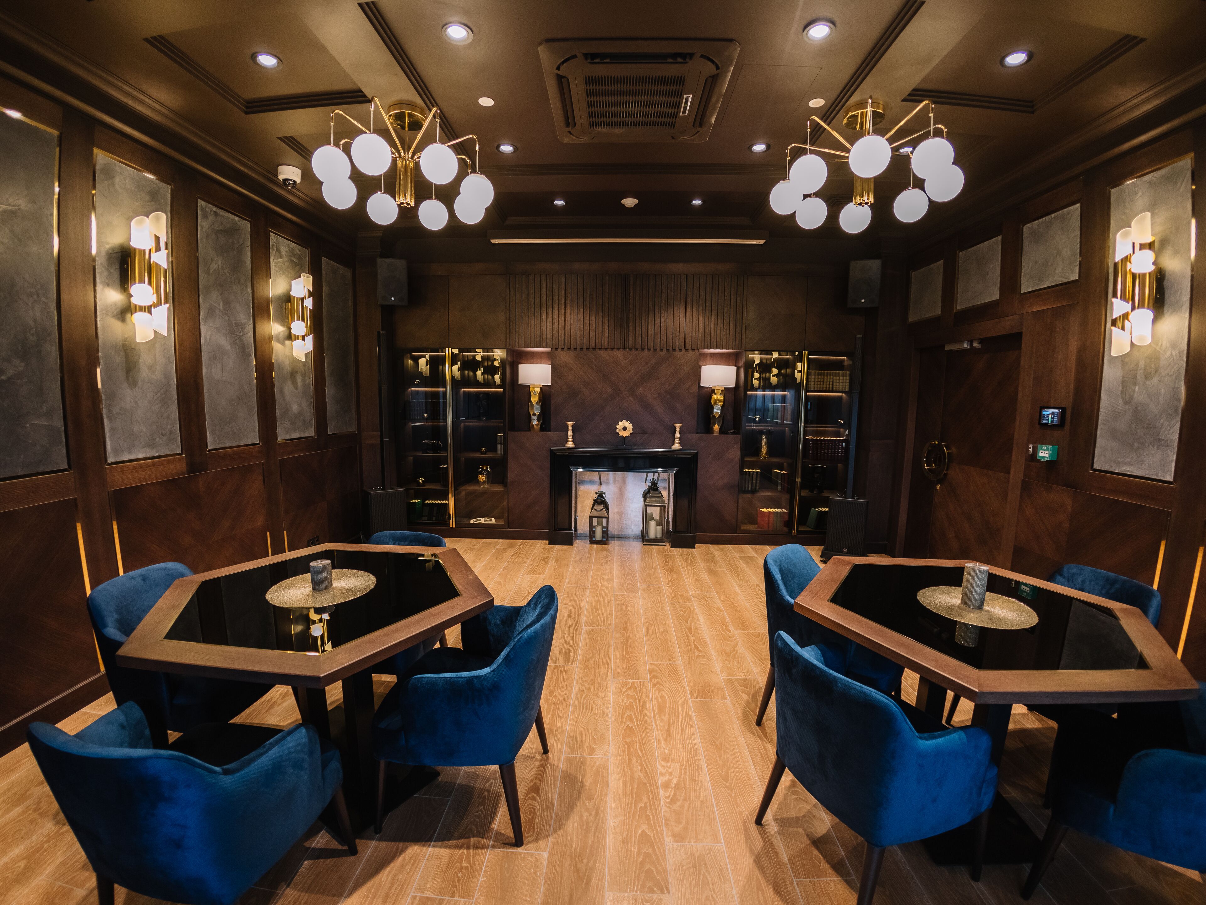 Kravt Nevsky Hotel and Spa