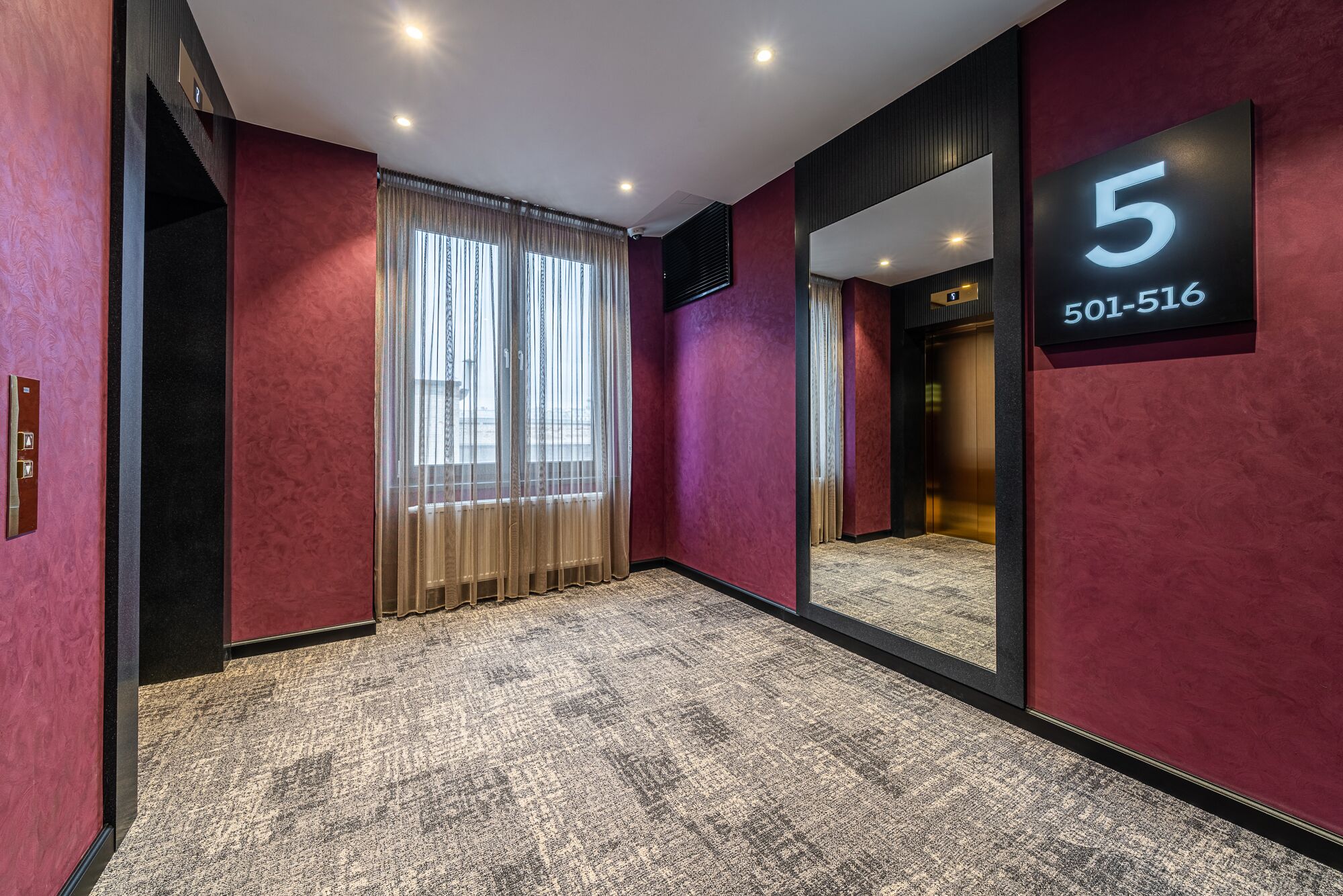 Kravt Nevsky Hotel and Spa