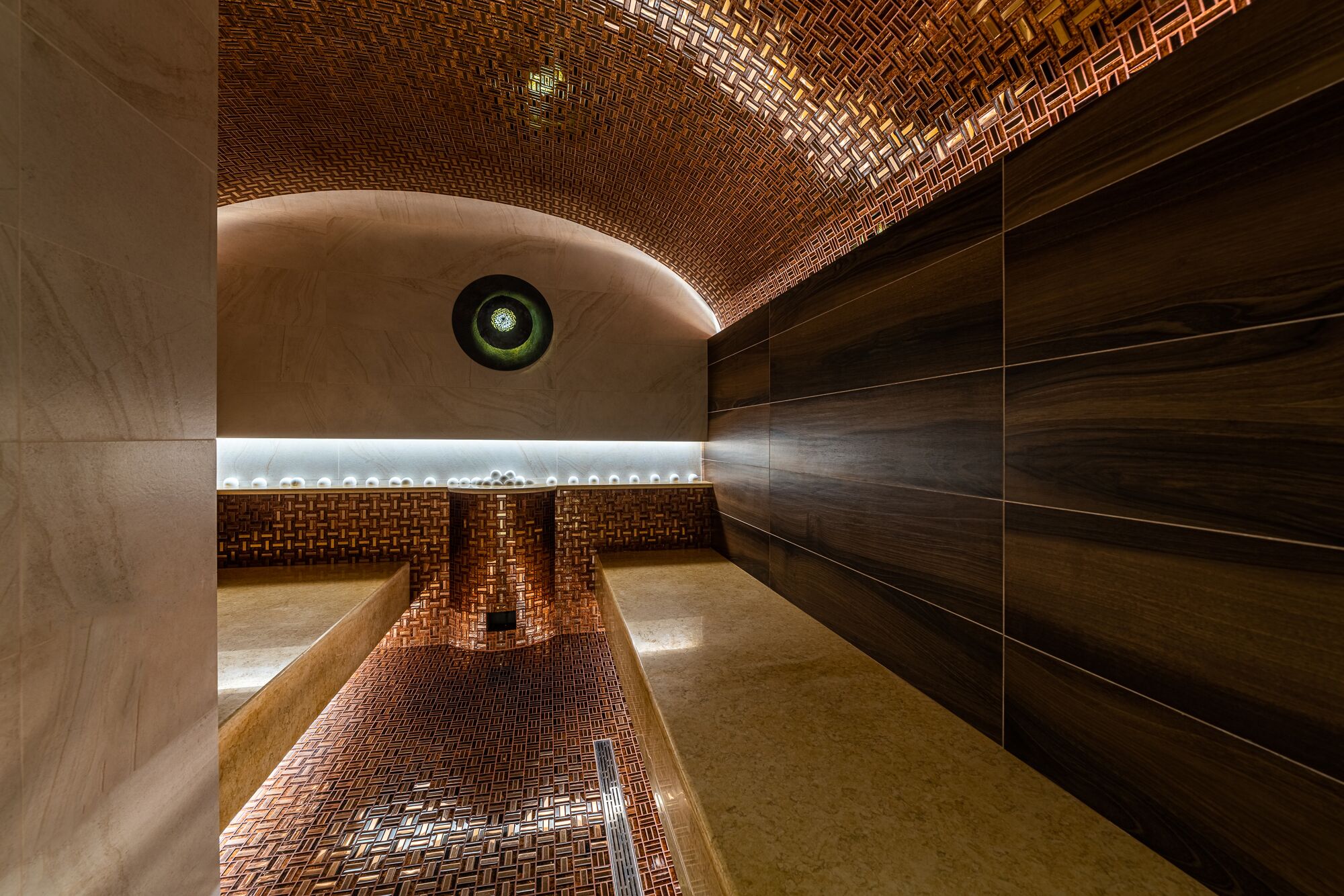 Kravt Nevsky Hotel and Spa