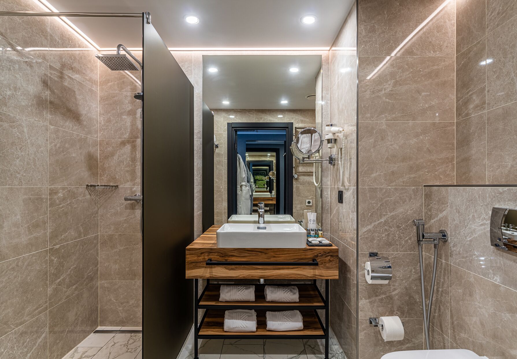 Kravt Nevsky Hotel and Spa