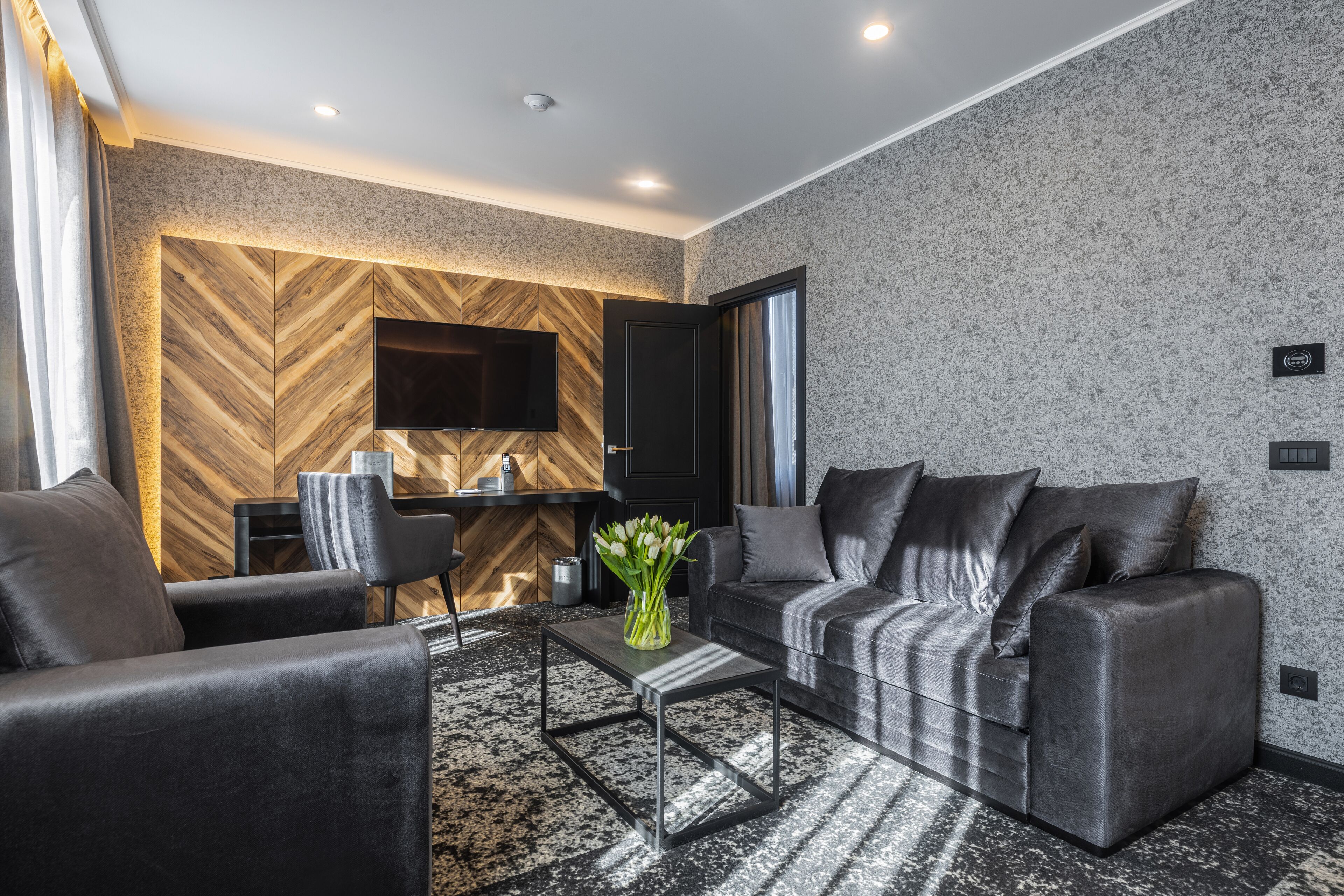 Kravt Nevsky Hotel and Spa
