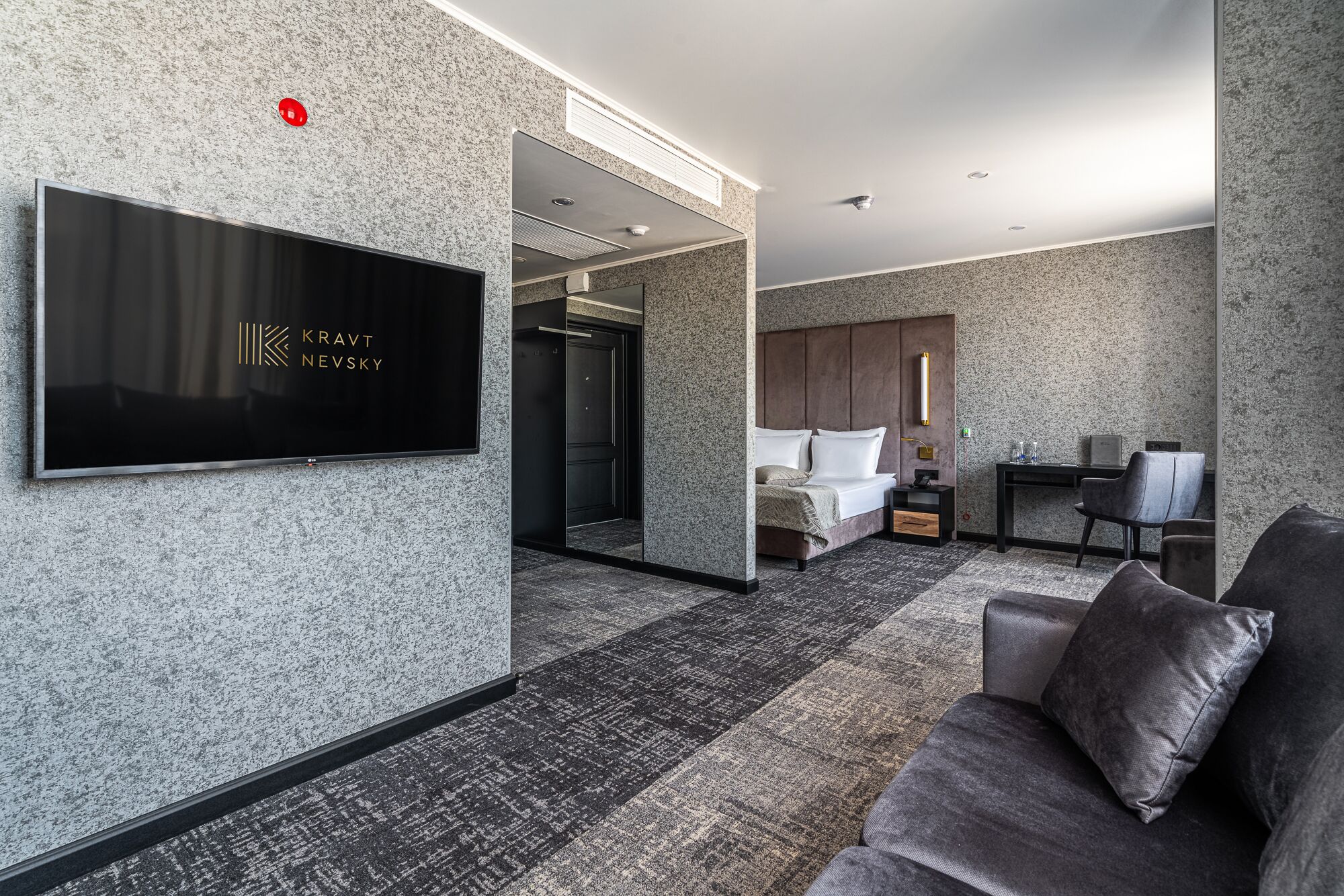 Kravt Nevsky Hotel and Spa