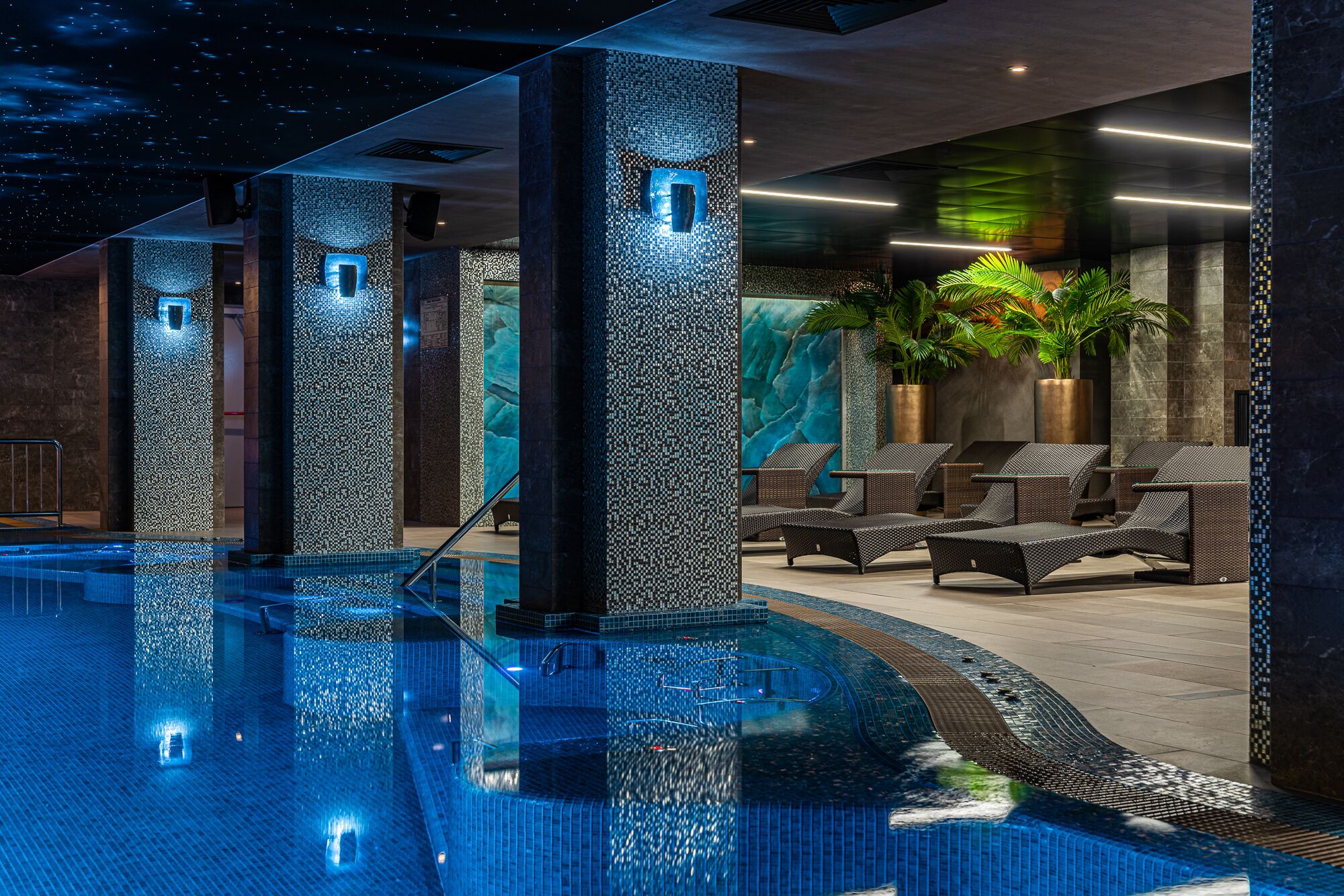 Kravt Nevsky Hotel and Spa