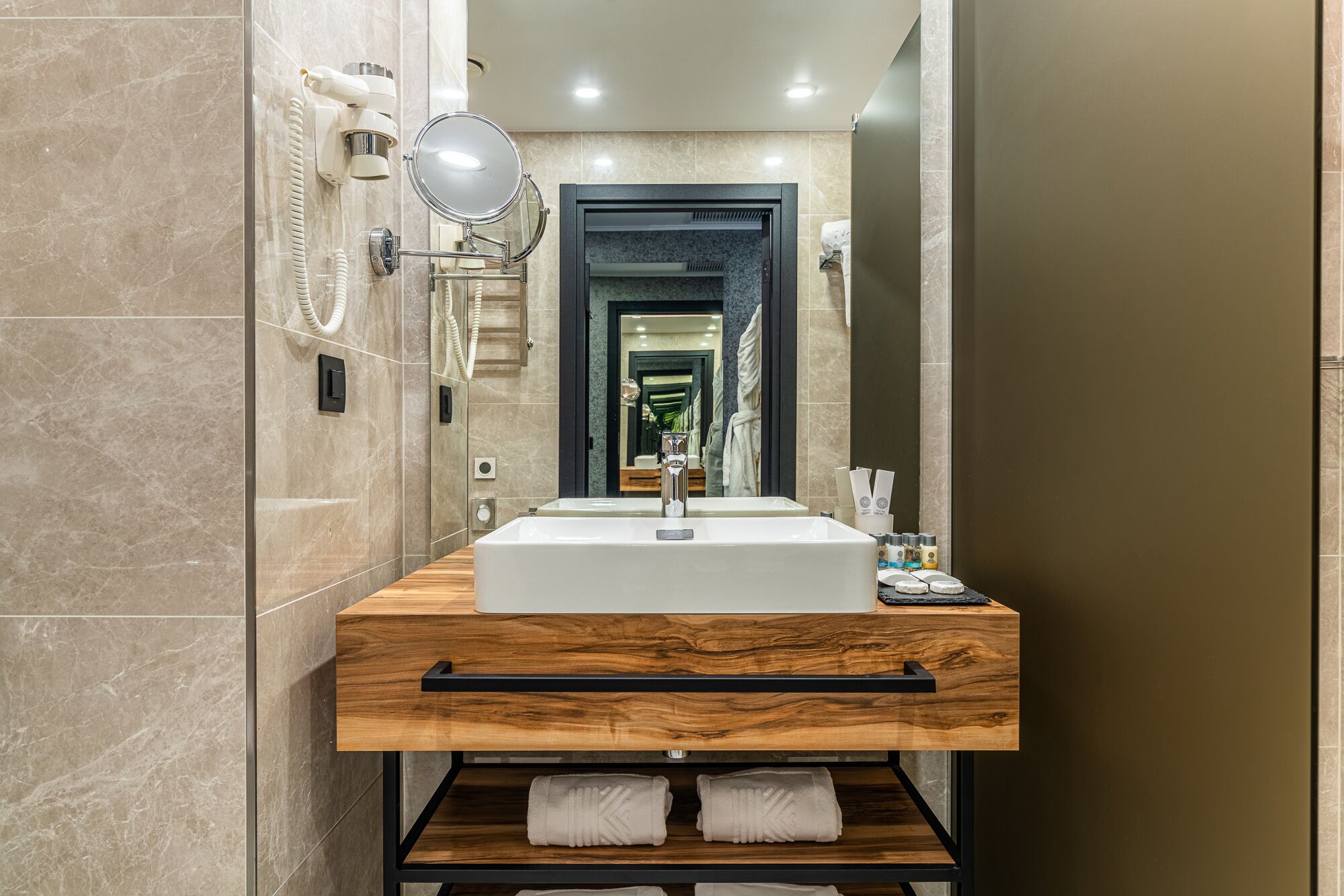 Kravt Nevsky Hotel and Spa