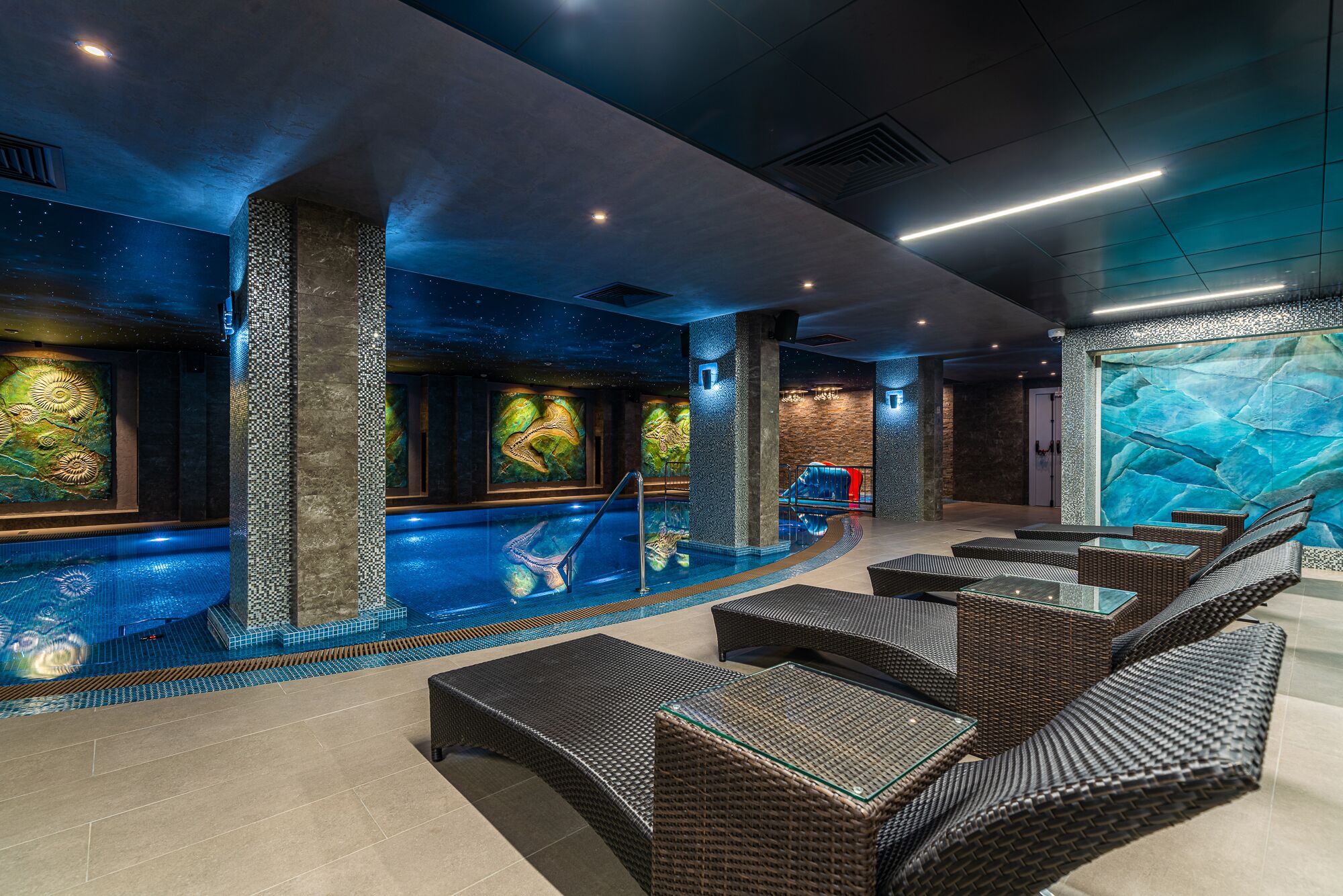 Kravt Nevsky Hotel and Spa