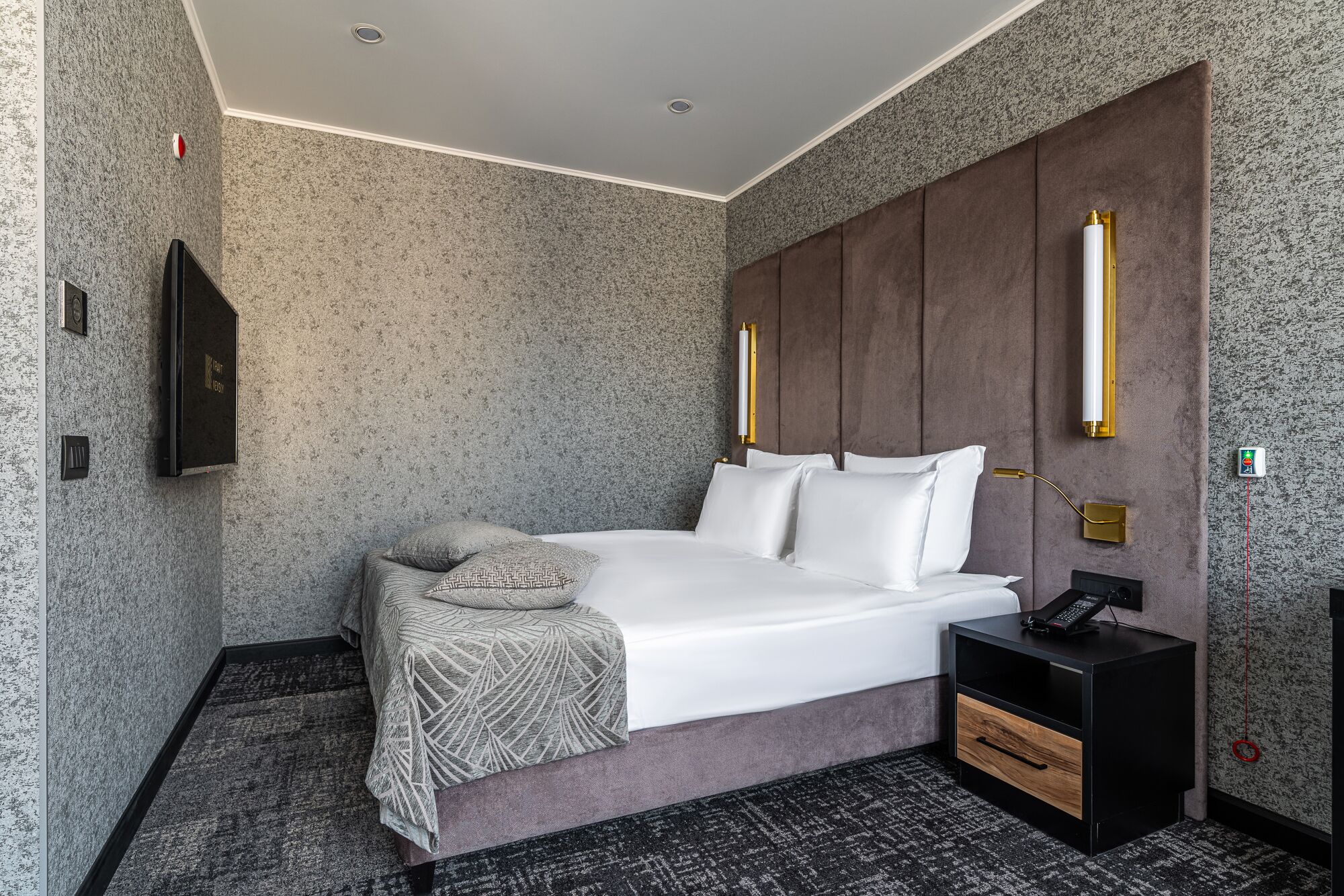 Kravt Nevsky Hotel and Spa