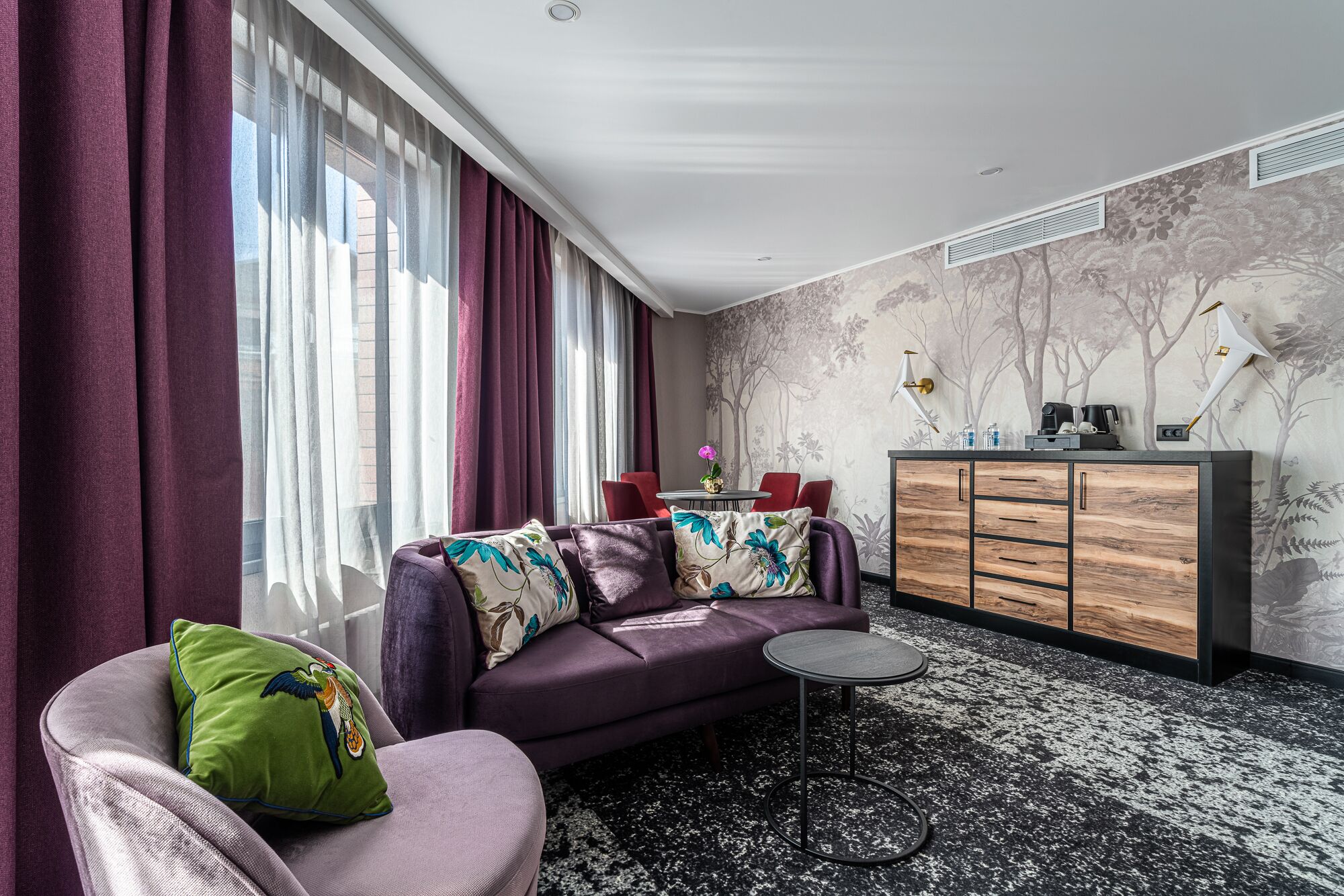 Kravt Nevsky Hotel and Spa