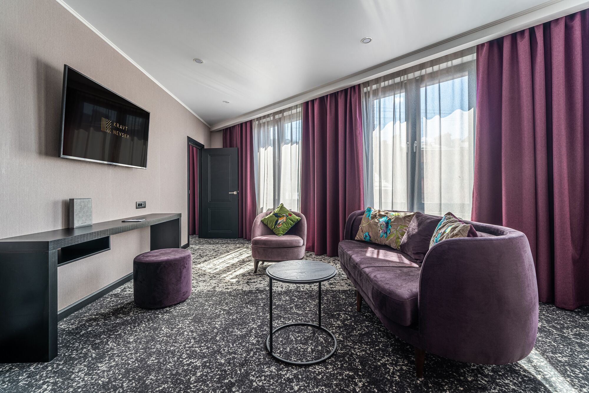 Kravt Nevsky Hotel and Spa
