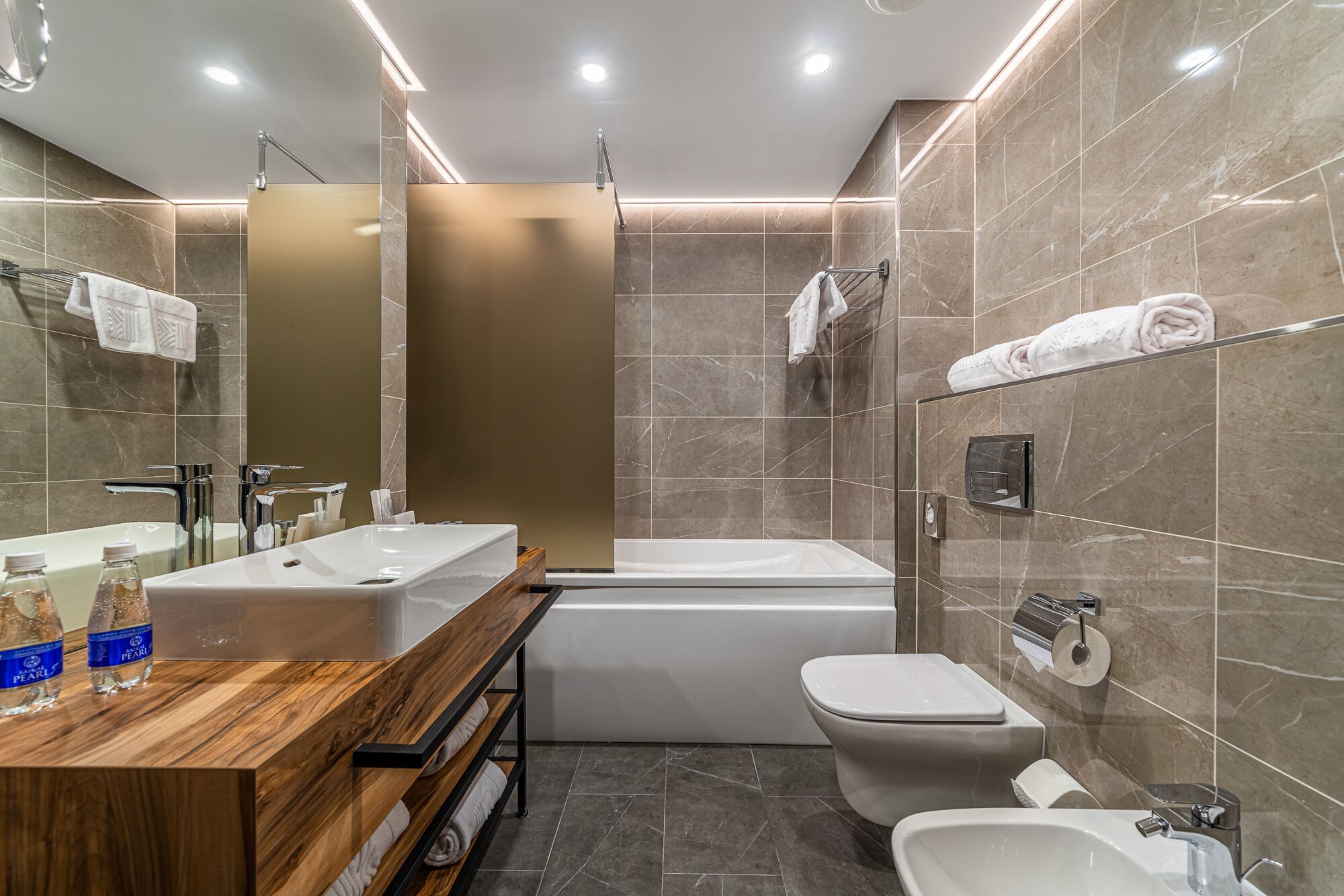 Kravt Nevsky Hotel and Spa