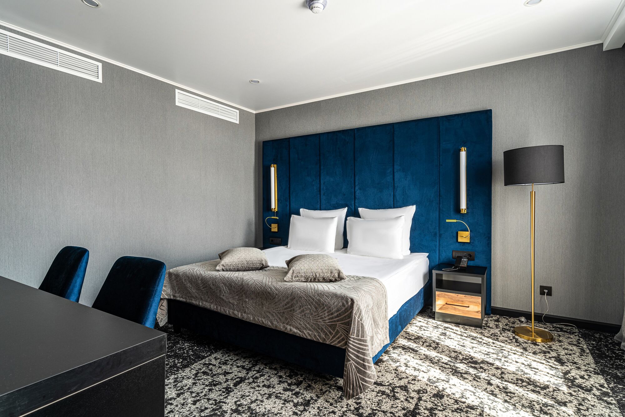 Kravt Nevsky Hotel and Spa