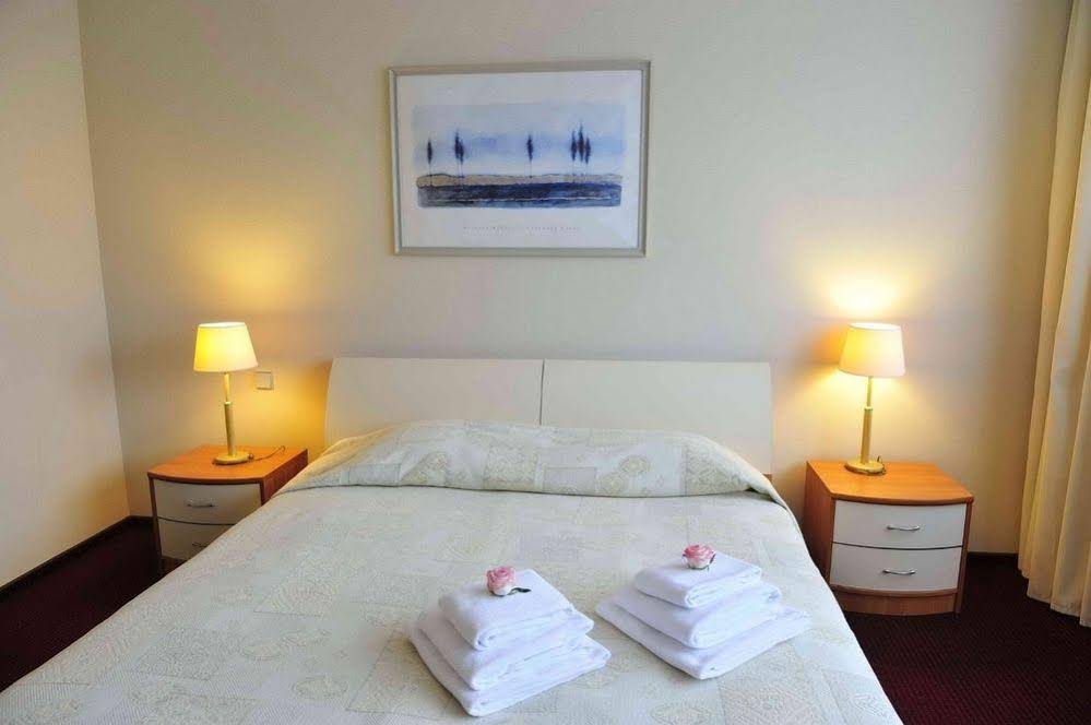 Kronverk Apart-Otel & Buisenes Center