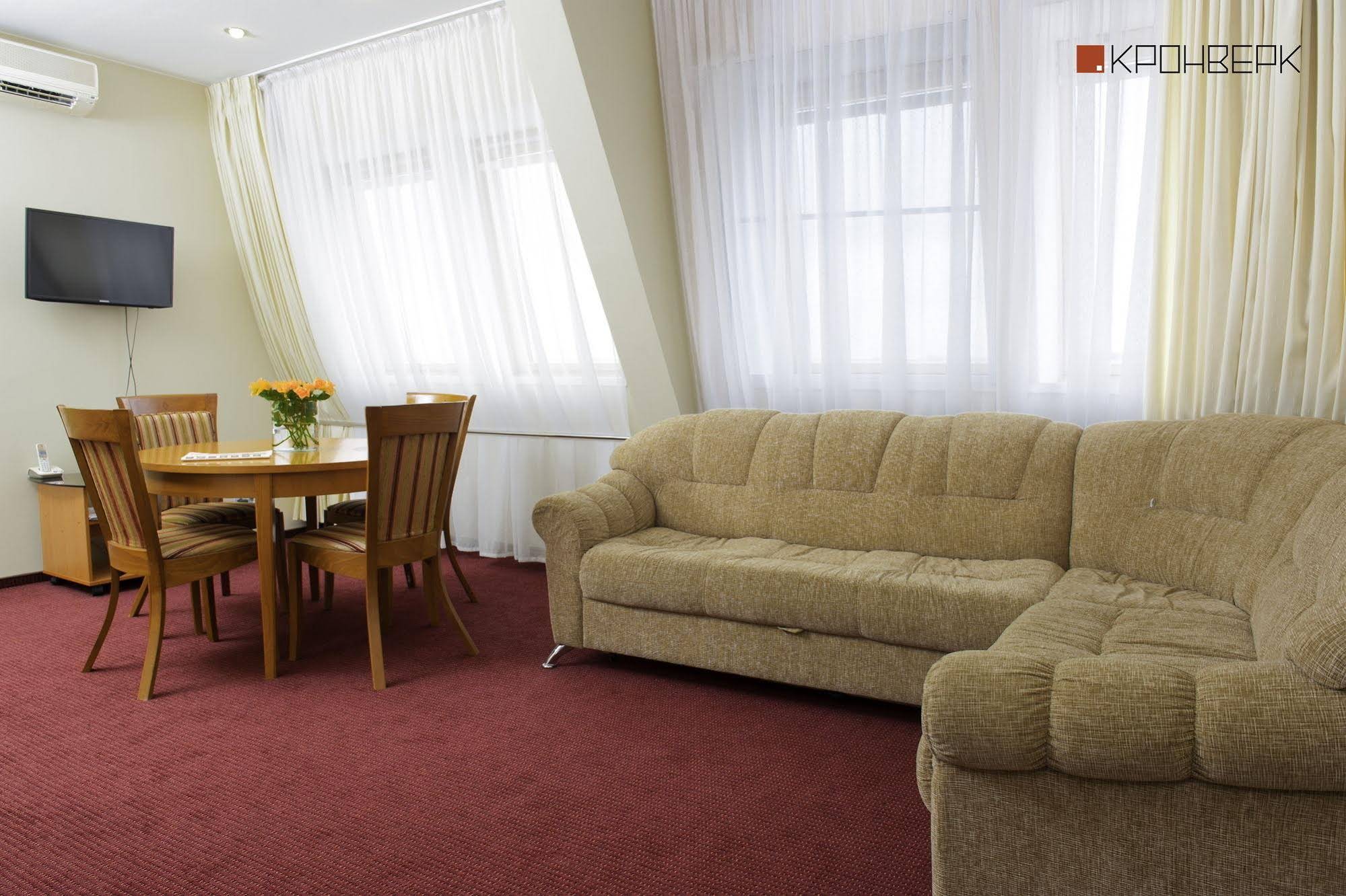 Kronverk Apart-Otel & Buisenes Center