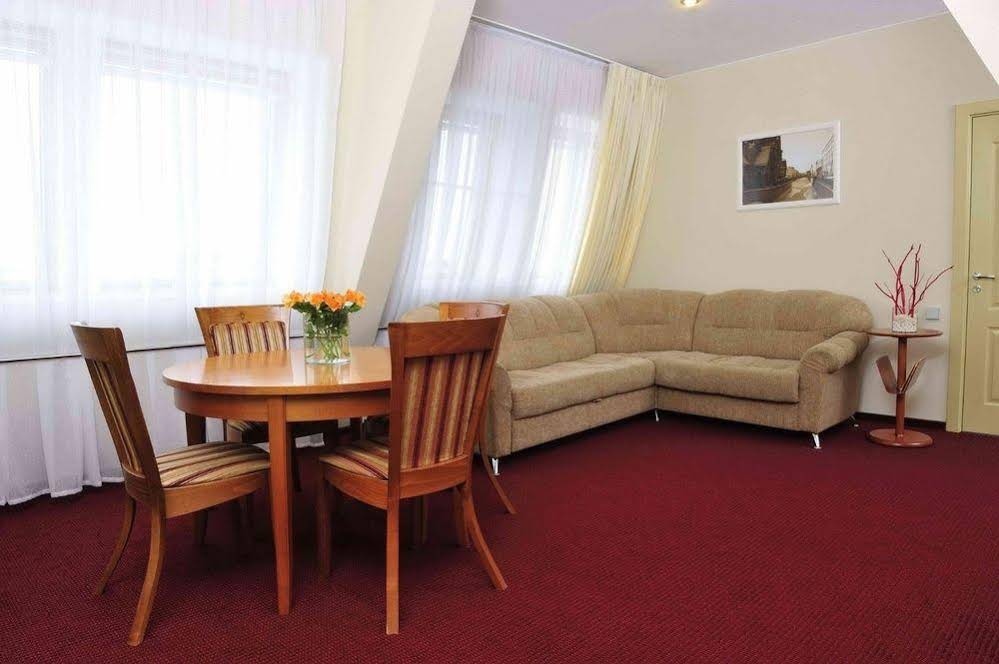 Kronverk Apart-Otel & Buisenes Center