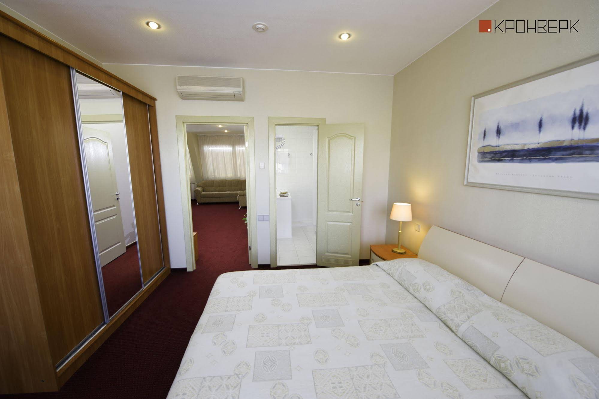 Kronverk Apart-Otel & Buisenes Center