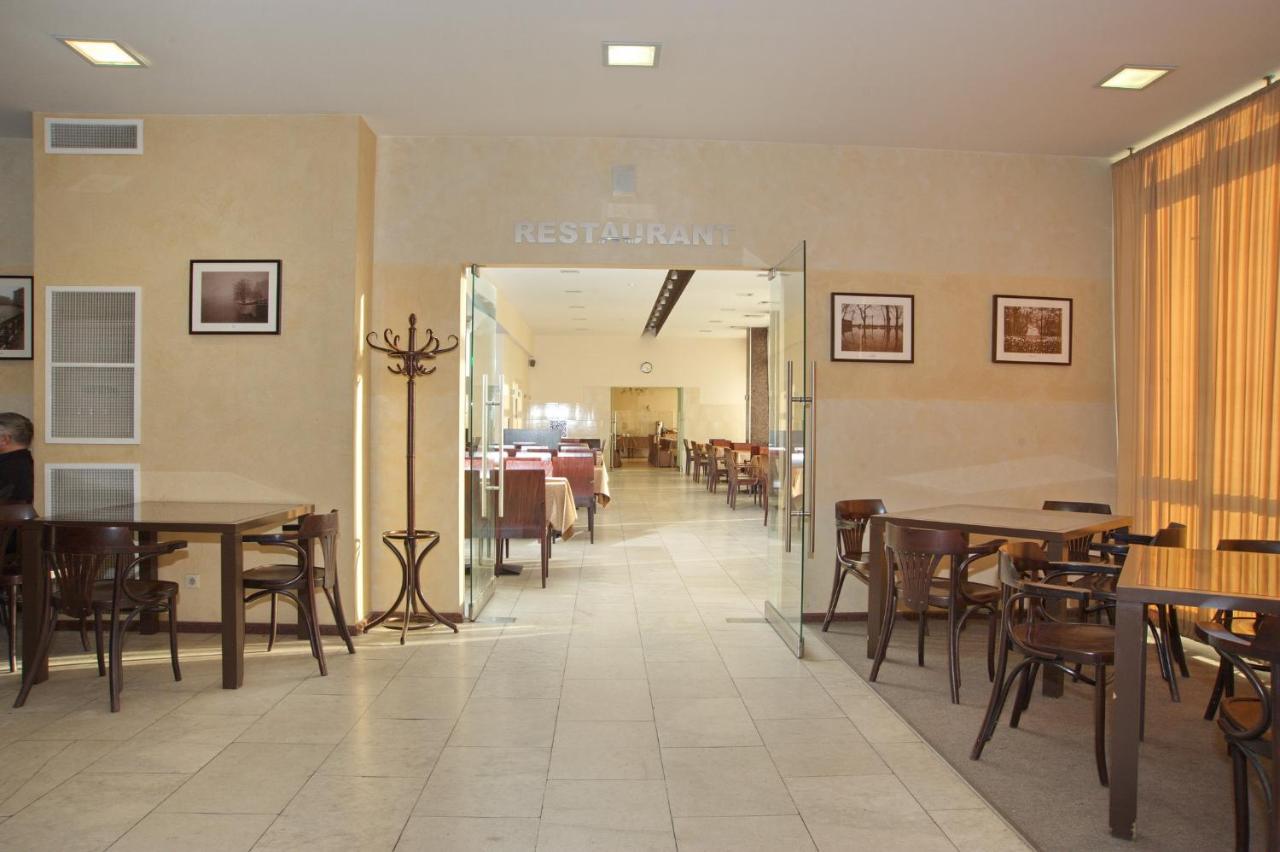 Ladoga Hotel