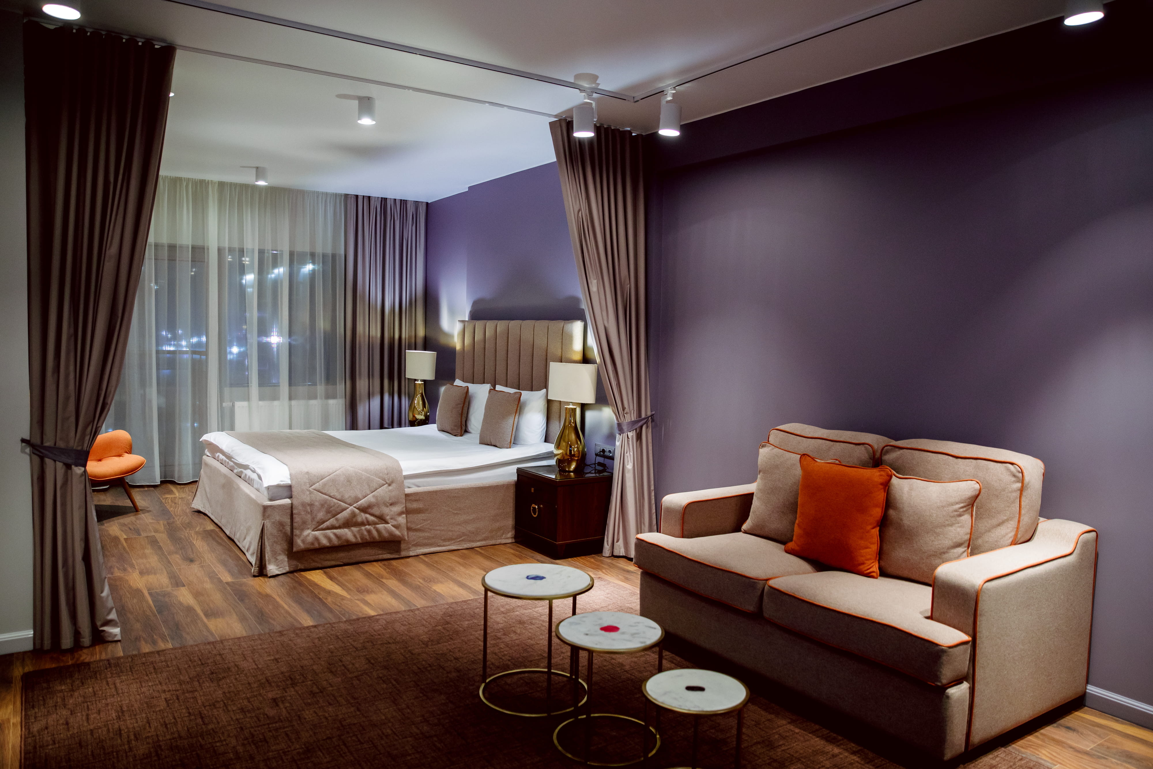 Lahta Plaza Hotel