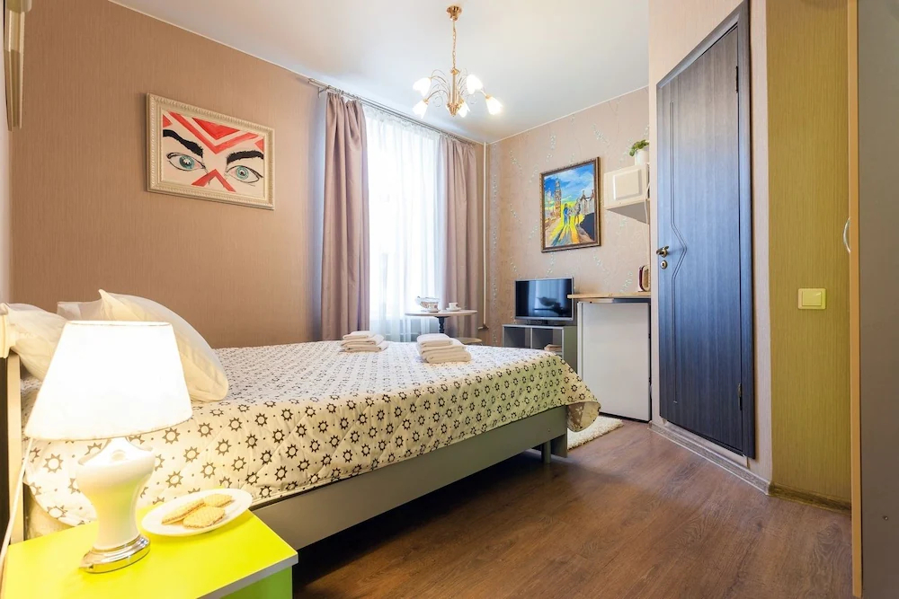 LeoHotels On Rizhskiy
