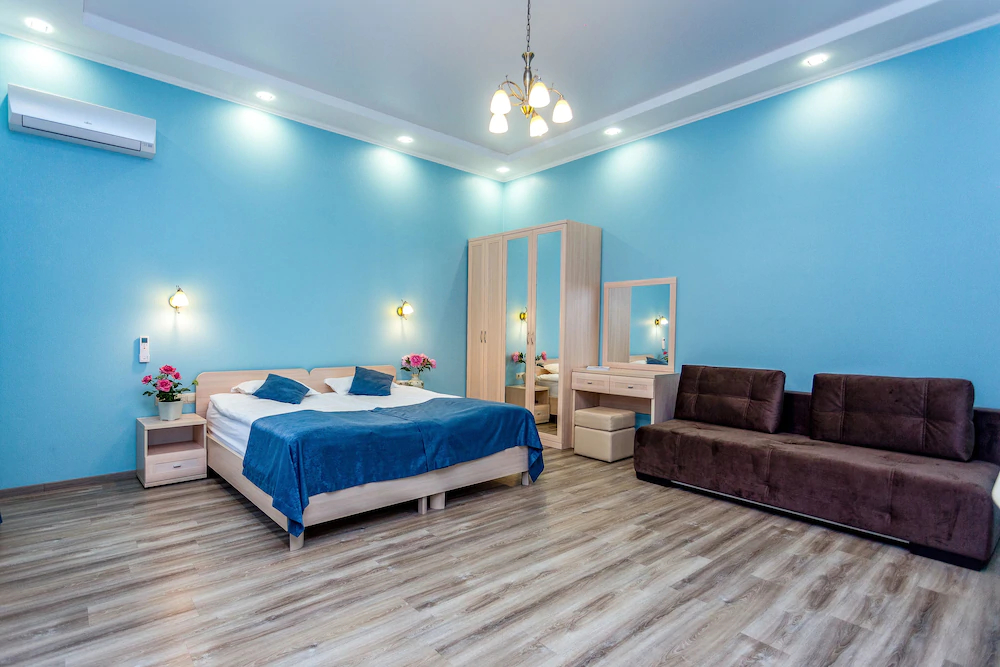 Leto Apartments