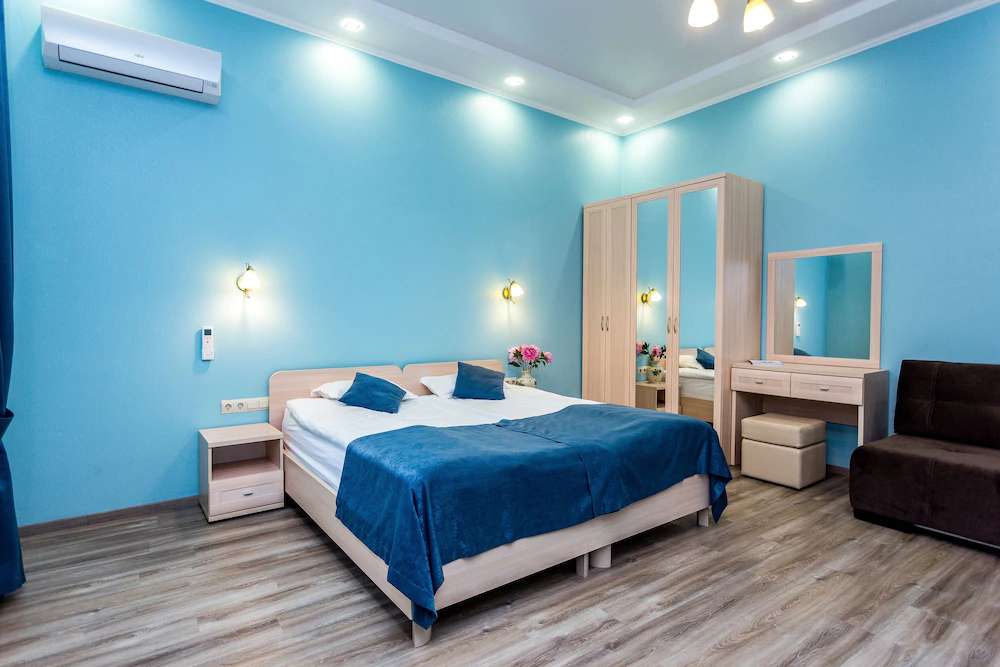 Leto Apartments