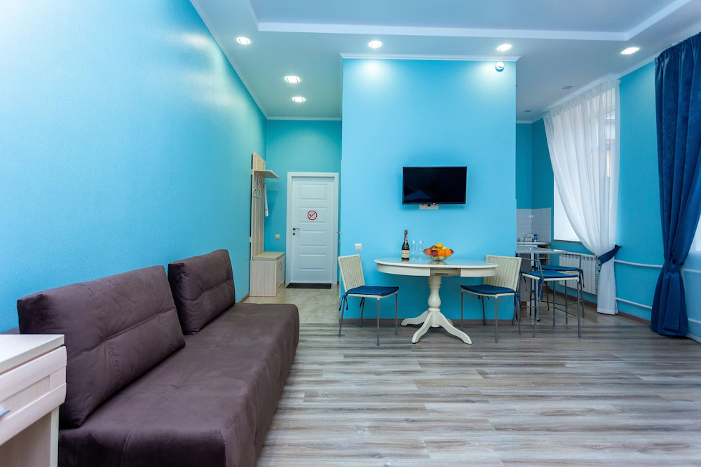 Leto Apartments