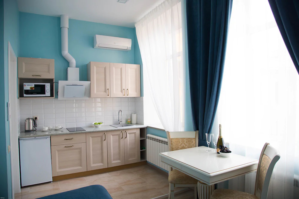 Leto Apartments