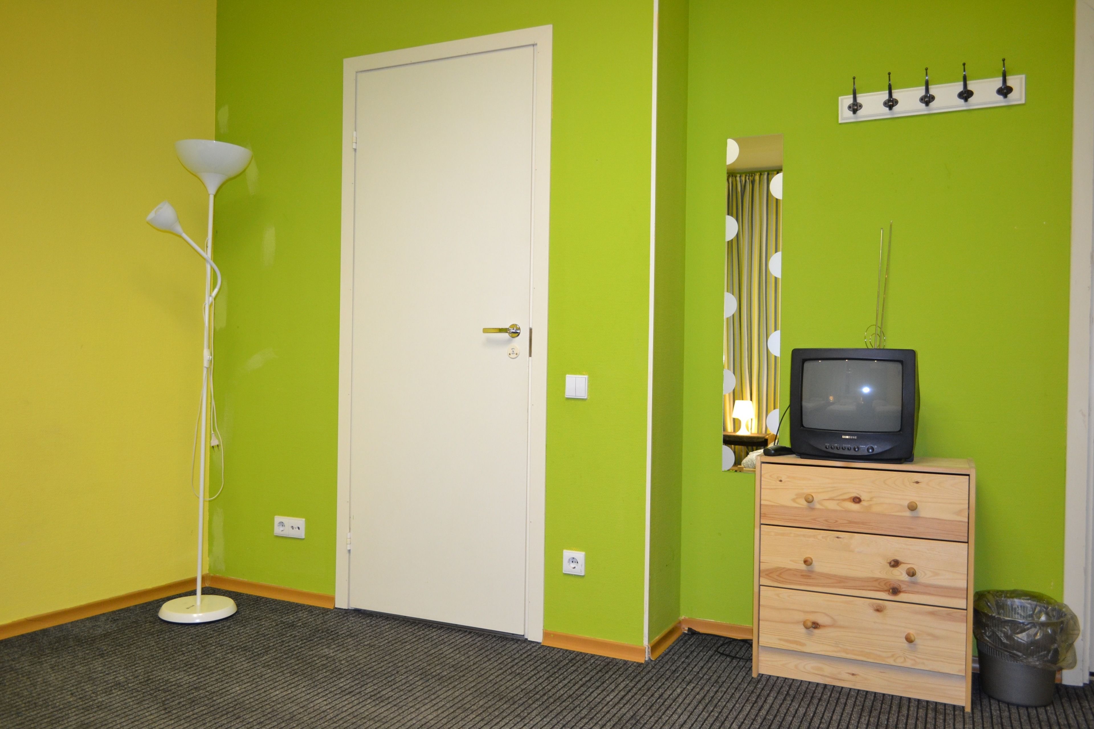 Likehome Hostel