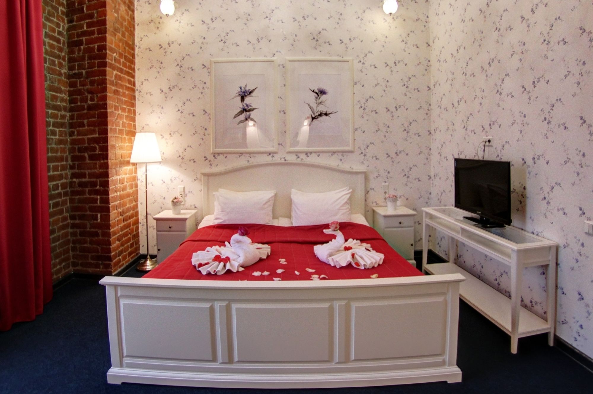 Liteyny Hotel