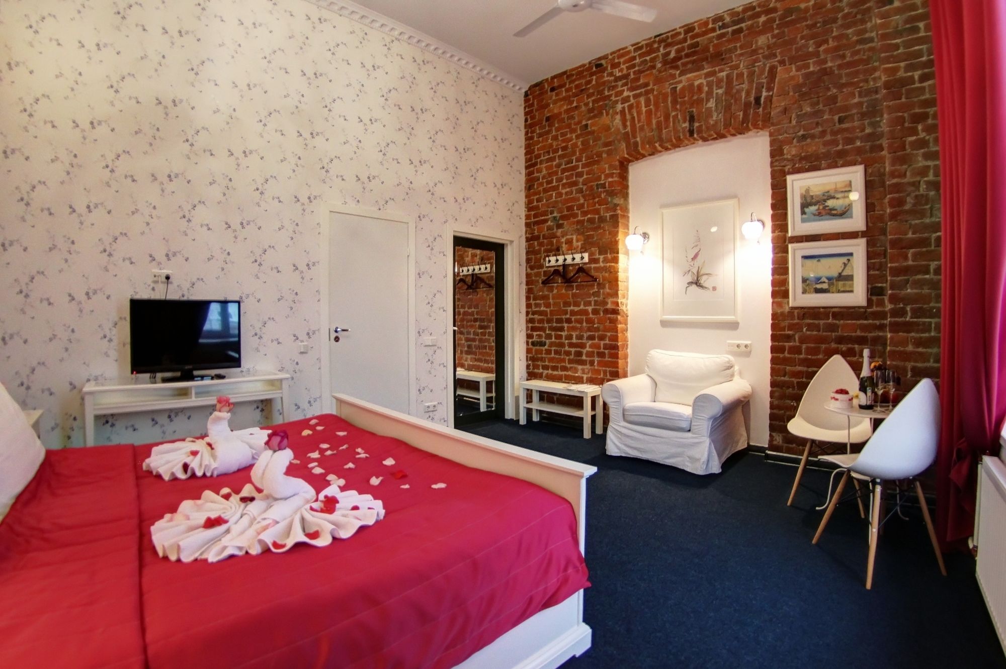 Liteyny Hotel