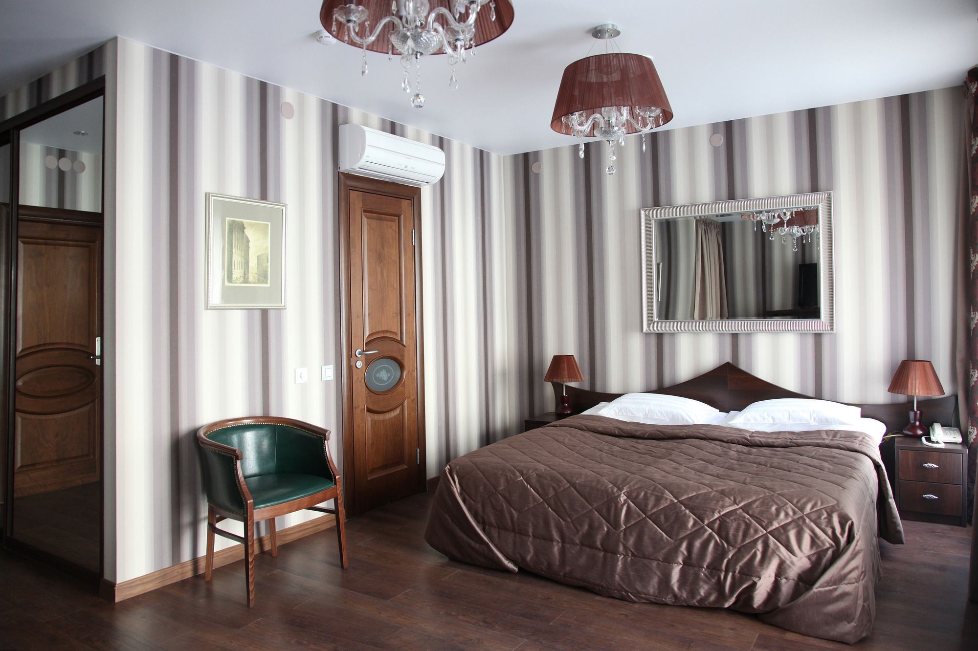 Martin Hotel