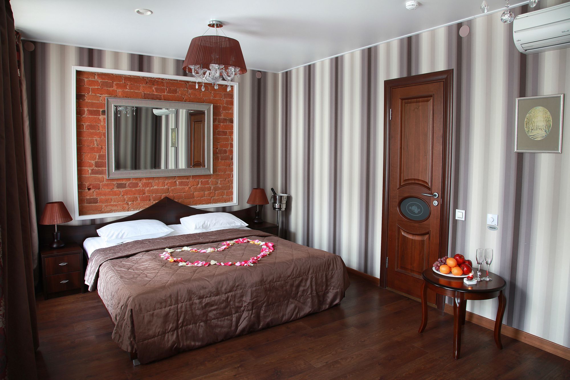 Martin Hotel