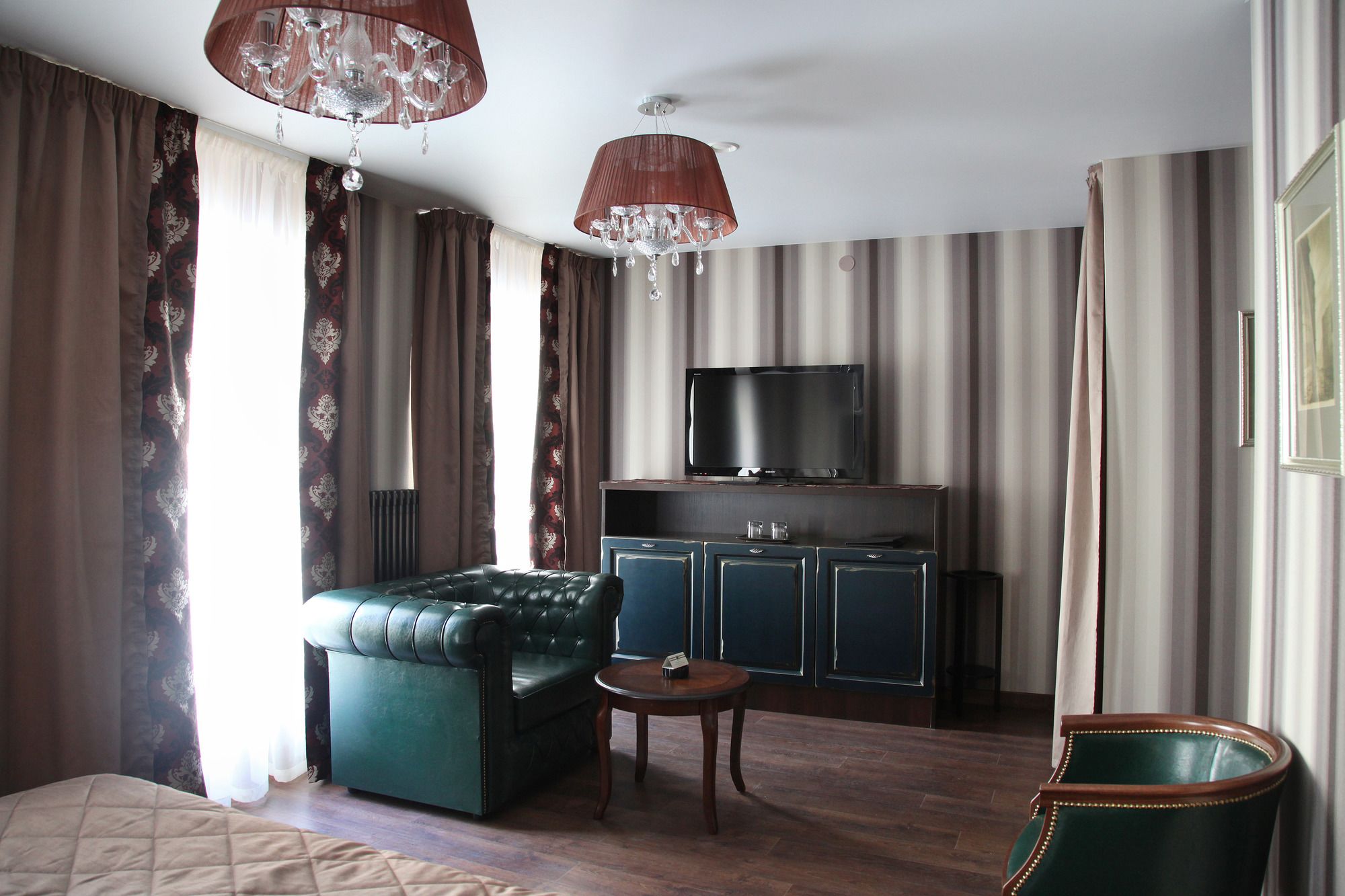 Martin Hotel