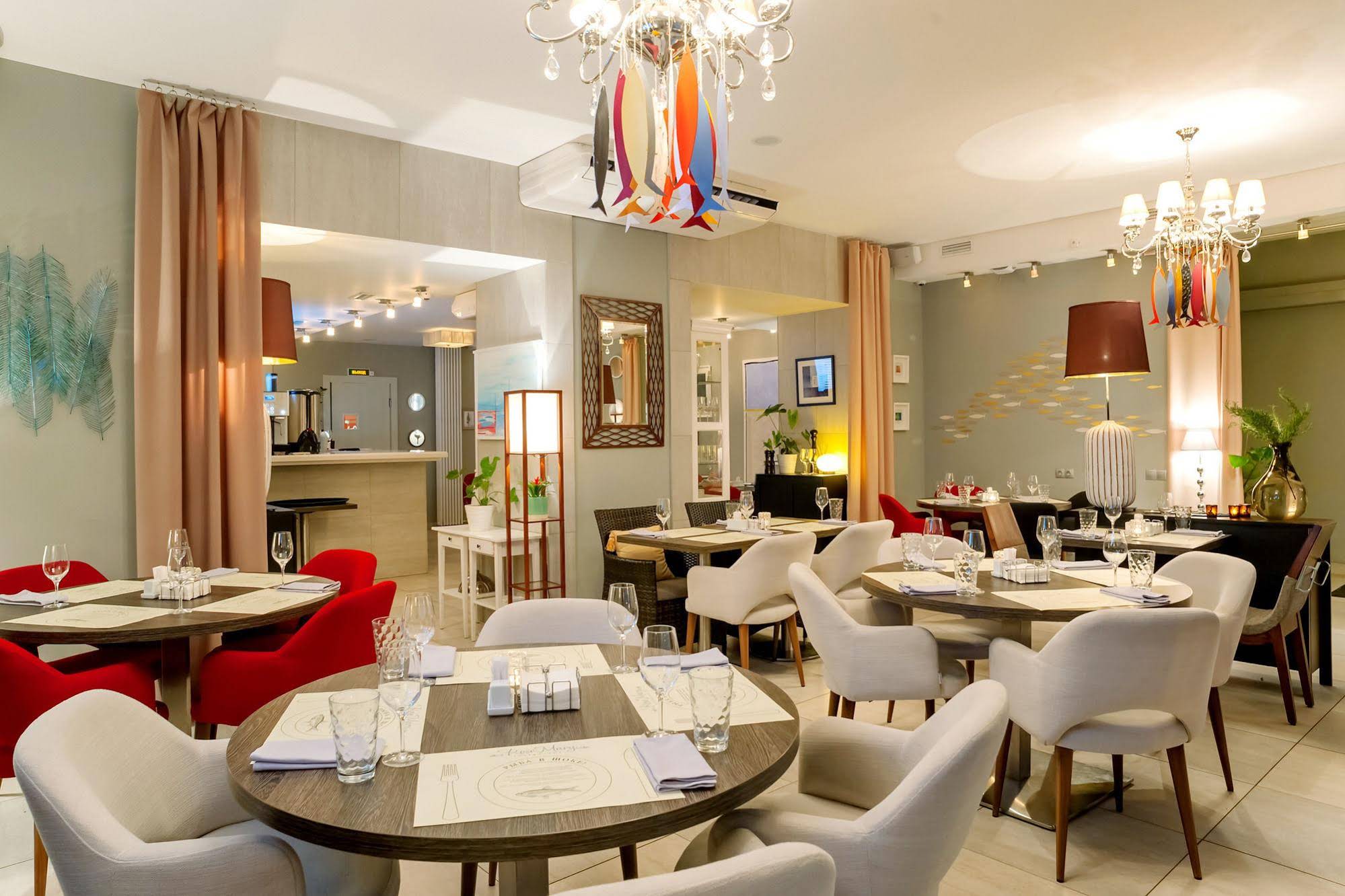 Mary Hotel