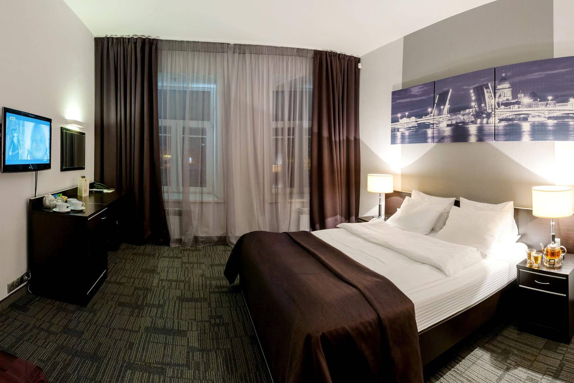 Mary Hotel