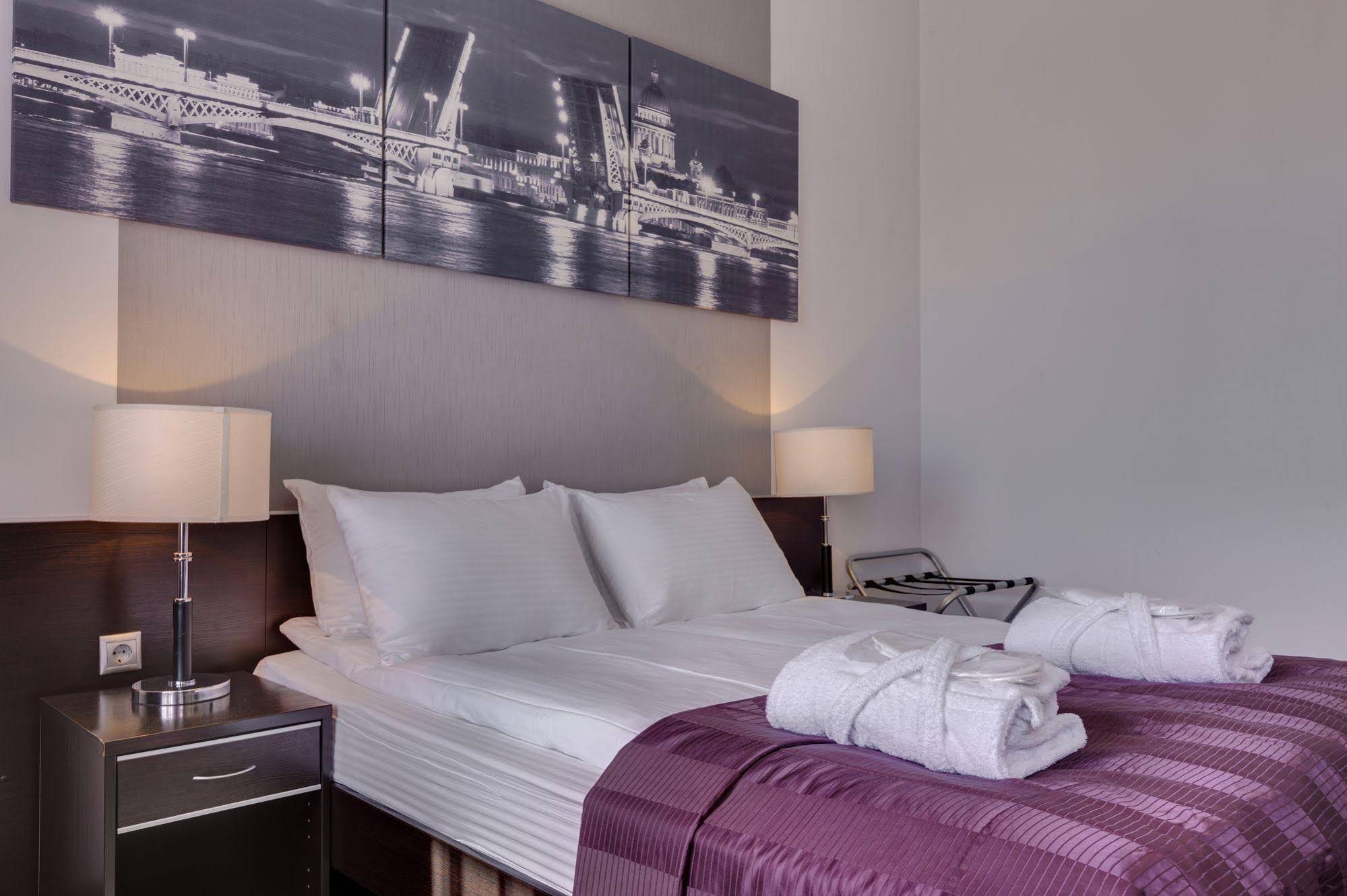 Mary Hotel