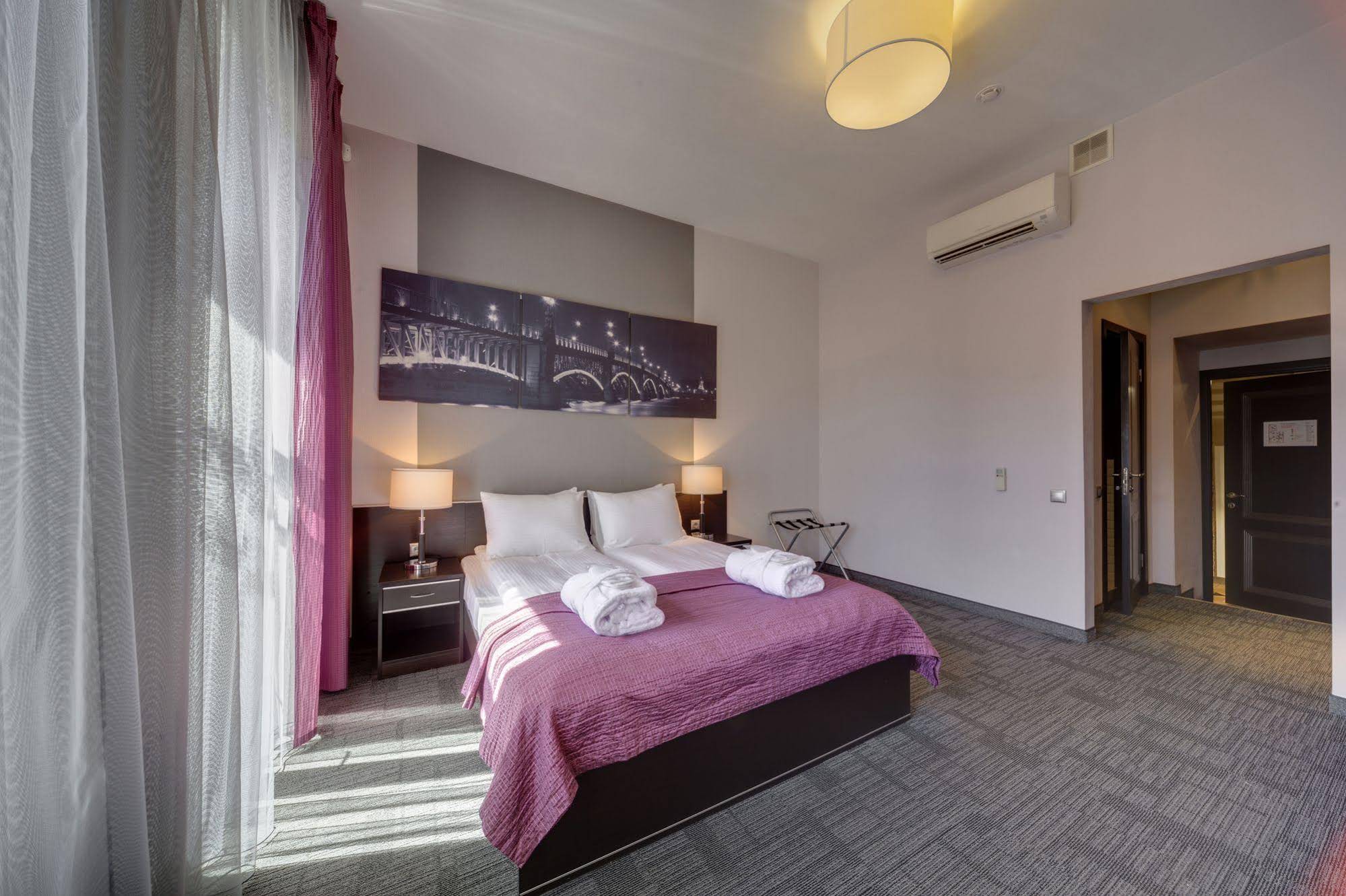 Mary Hotel
