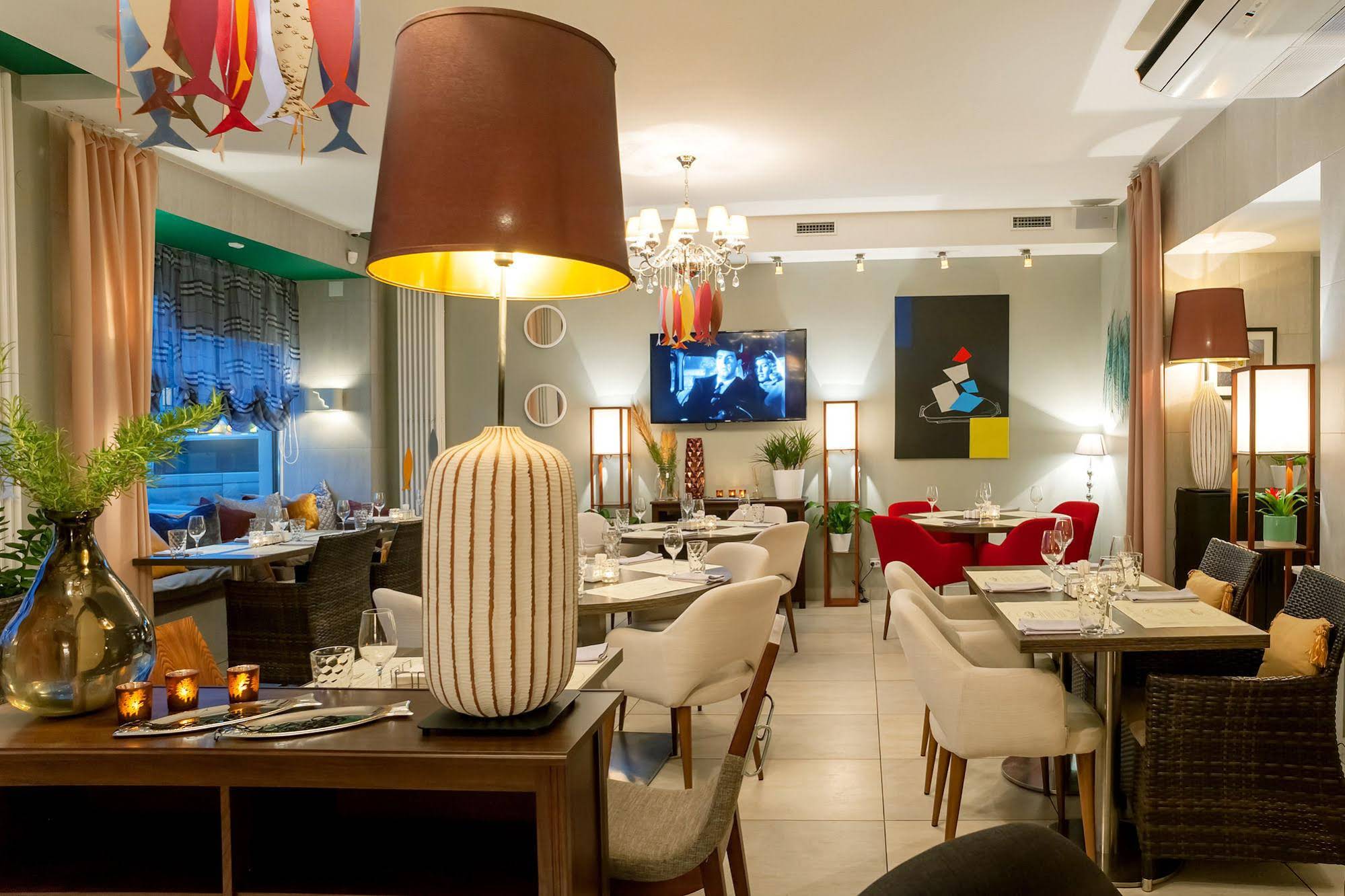 Mary Hotel