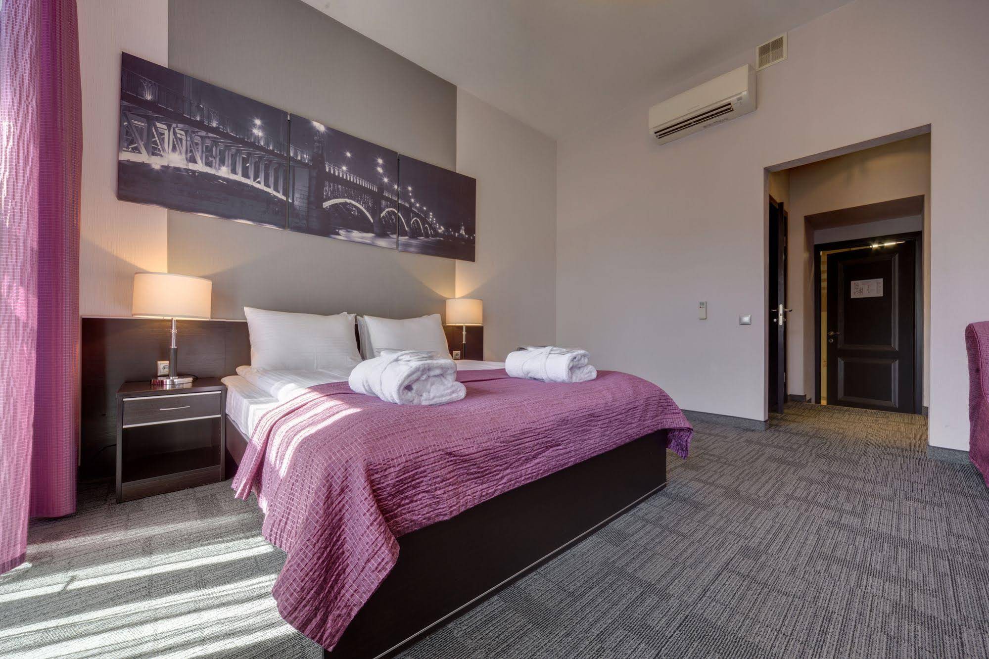 Mary Hotel