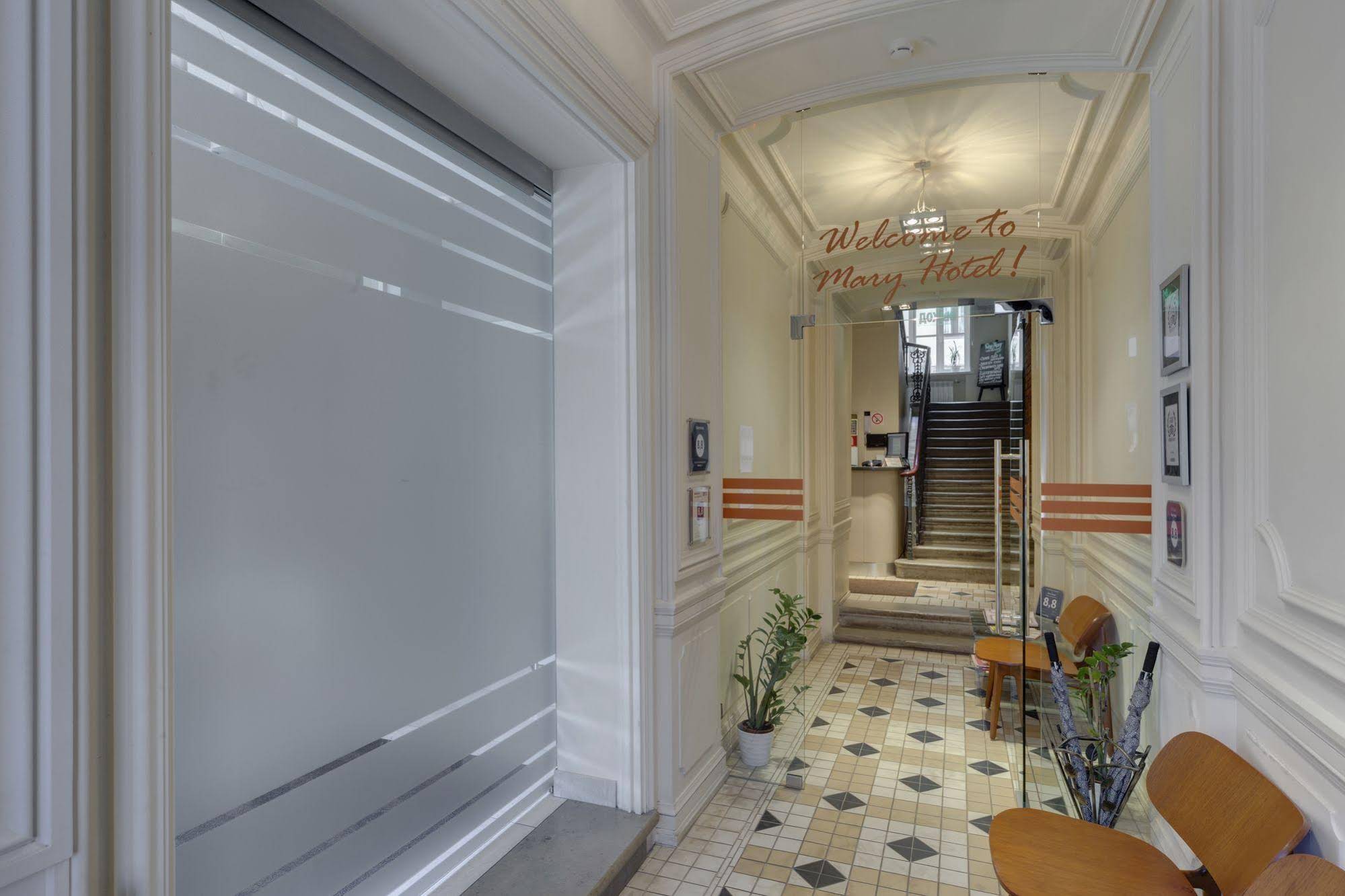 Mary Hotel